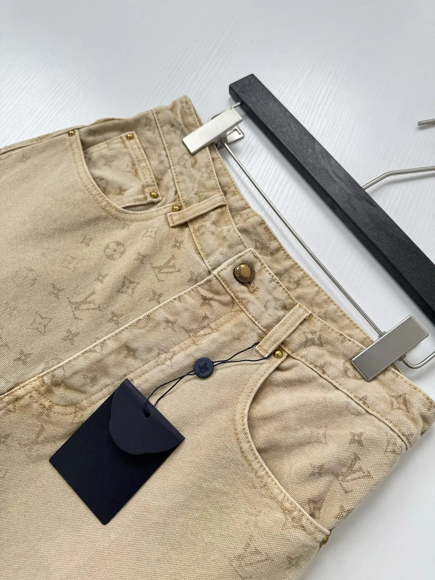 Monogram Gradient Straight-Leg Jeans D32518751 — view 5
