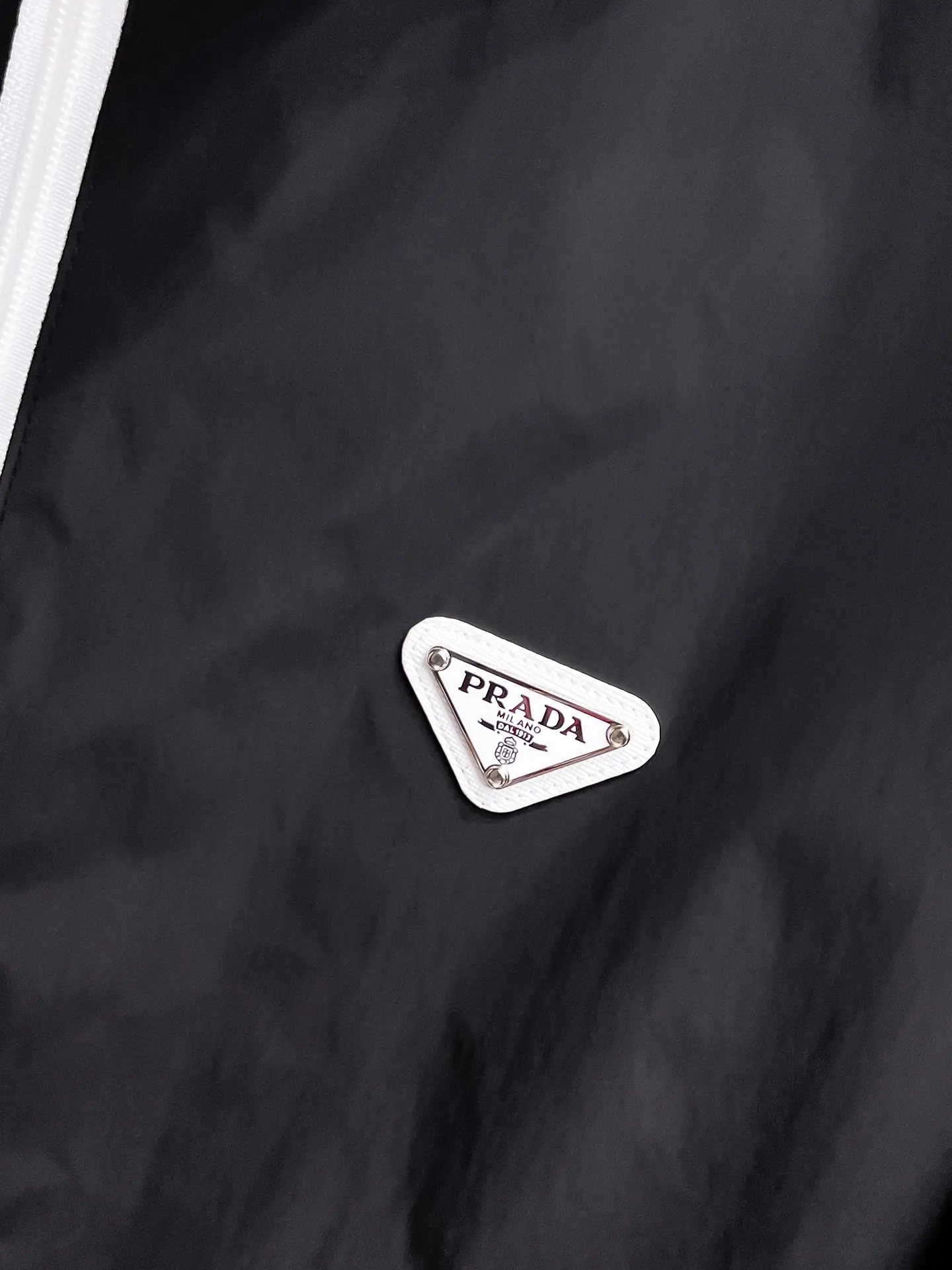 Logo-Appliquéd Hooded Shell Jacket D33014764 — view 9