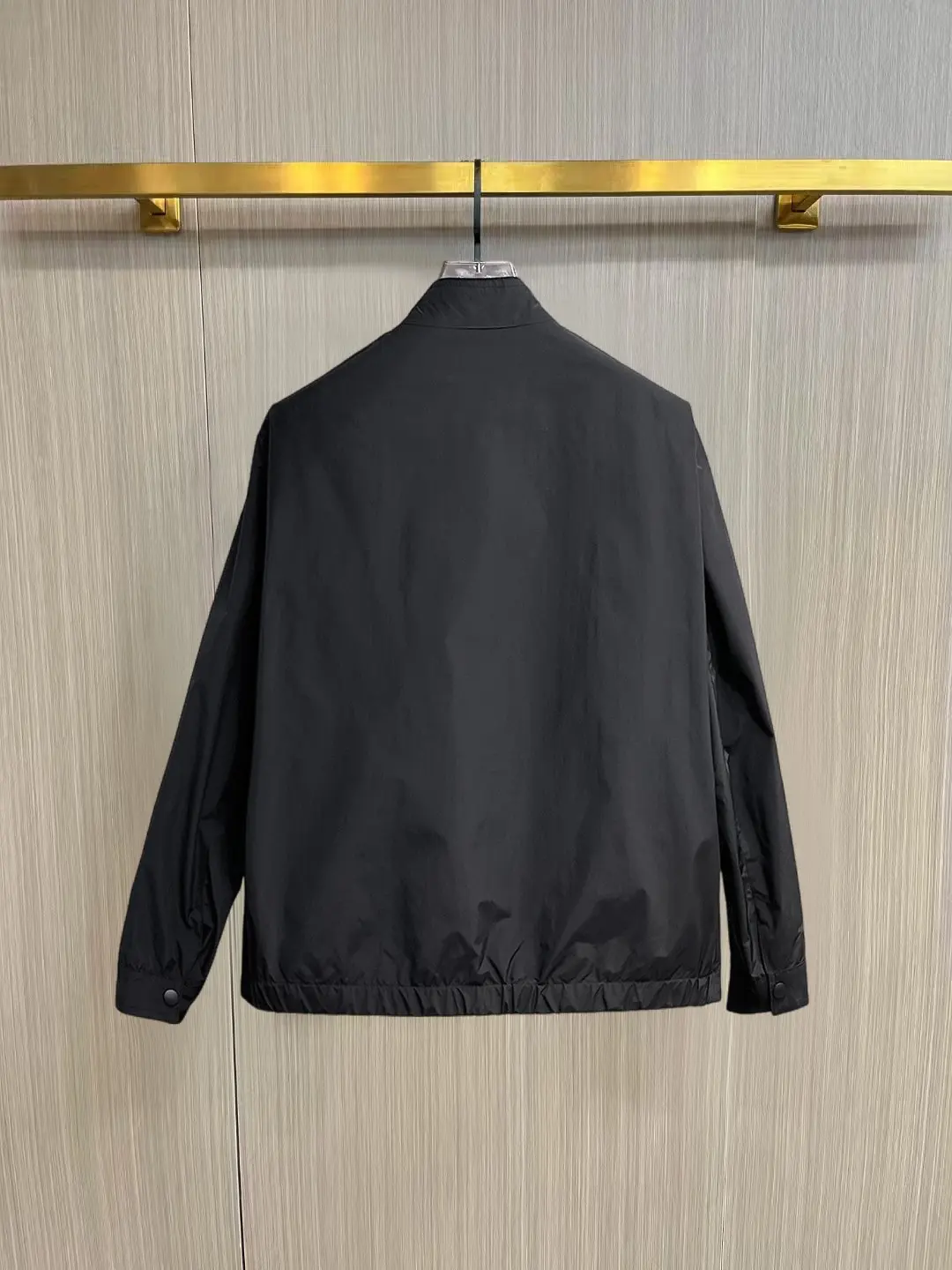 Logo-Appliquéd Shell Field Jacket D33014869 — view 2