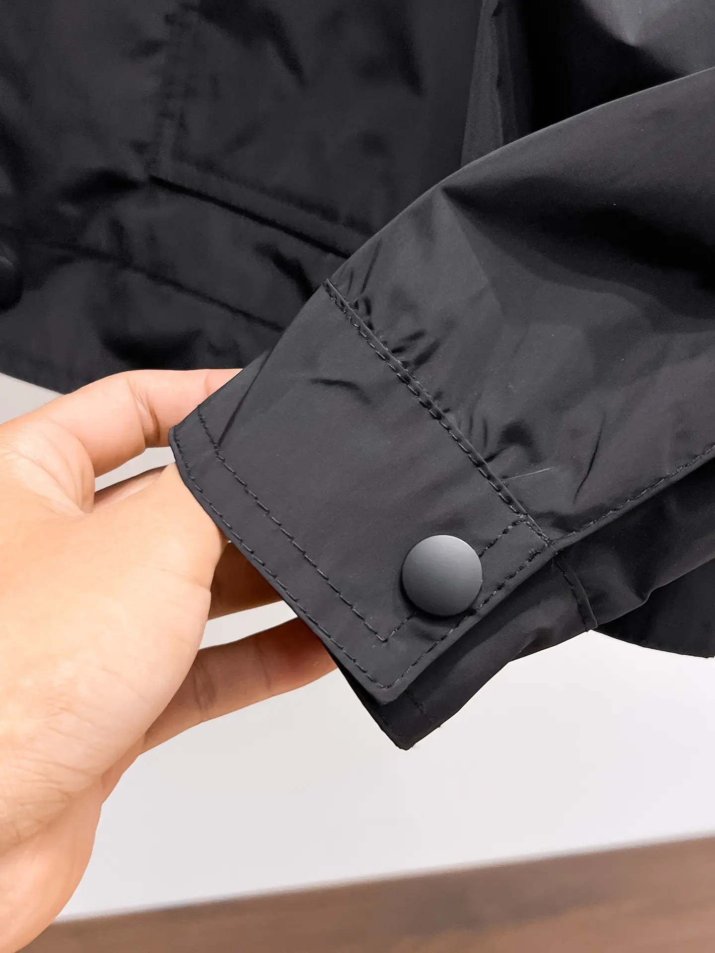 Logo-Appliquéd Shell Field Jacket D33014869 — view 10