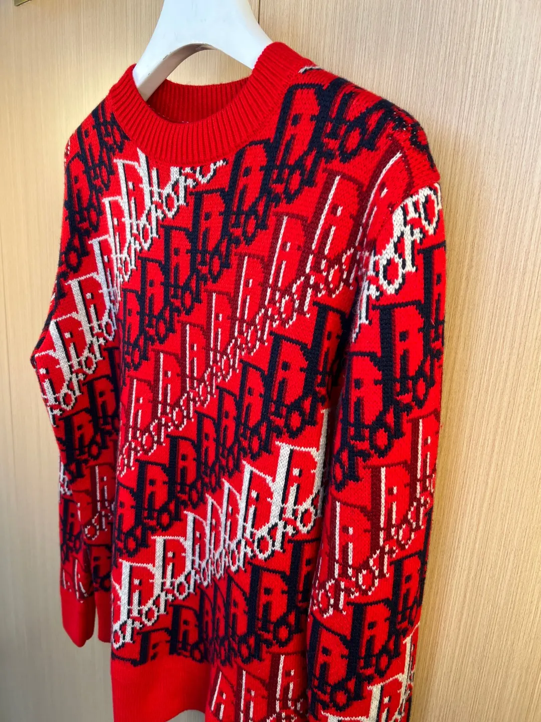 Oblique Jacquard Knit Crew-Neck Sweater D33020551 — view 4