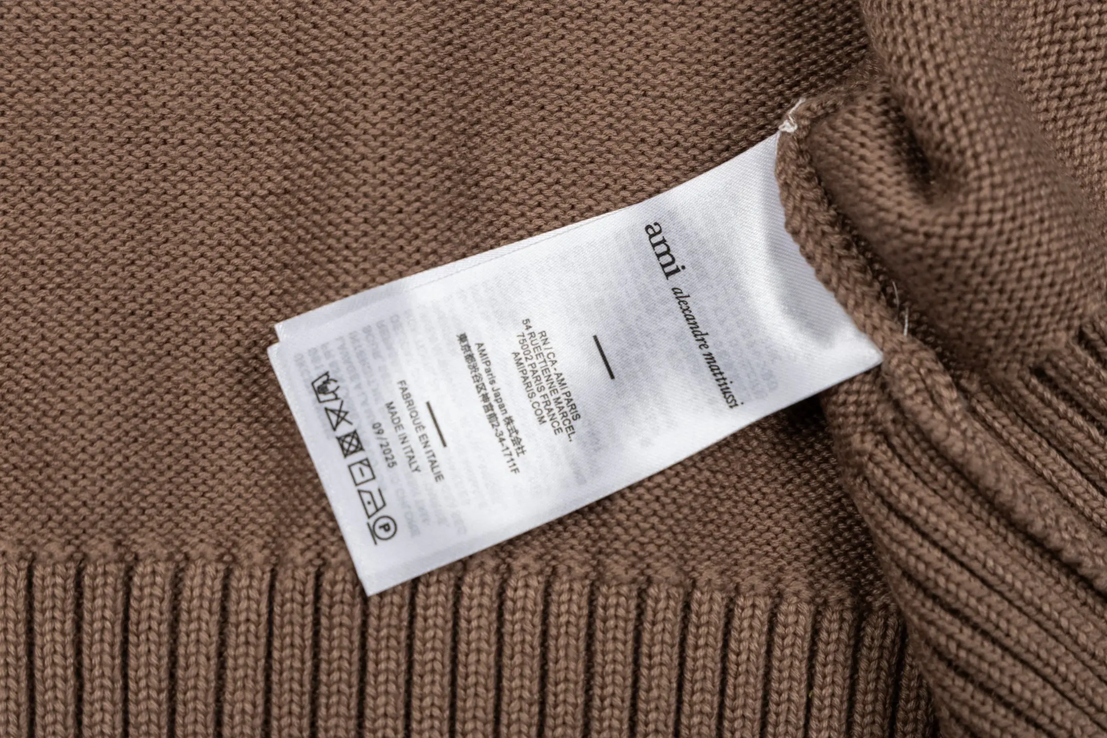 Ami de Coeur Wool V-Neck Cardigan D33022425 — view 9