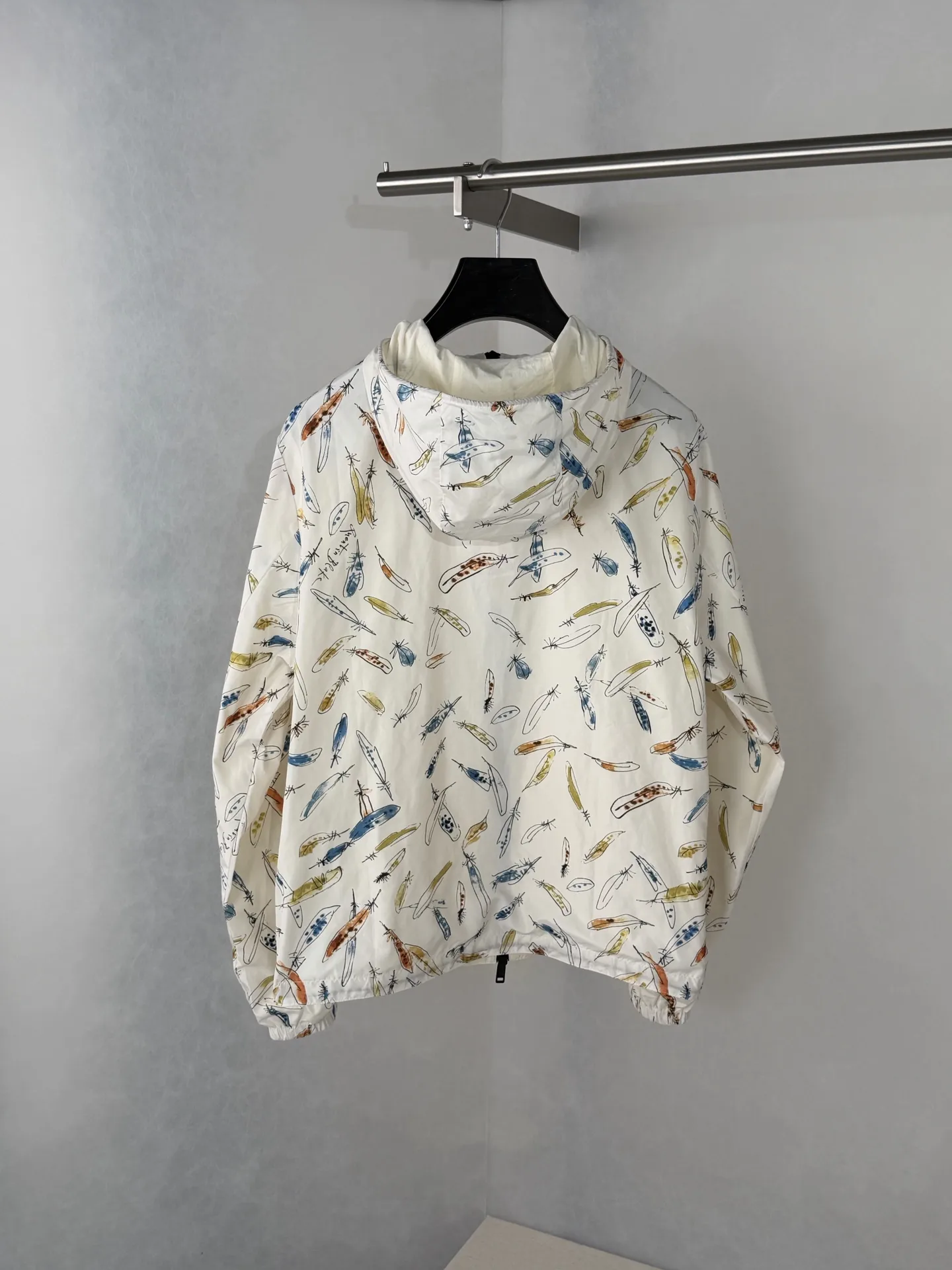 Watercolor Feather Print Hooded Windbreaker D33018675 — view 2