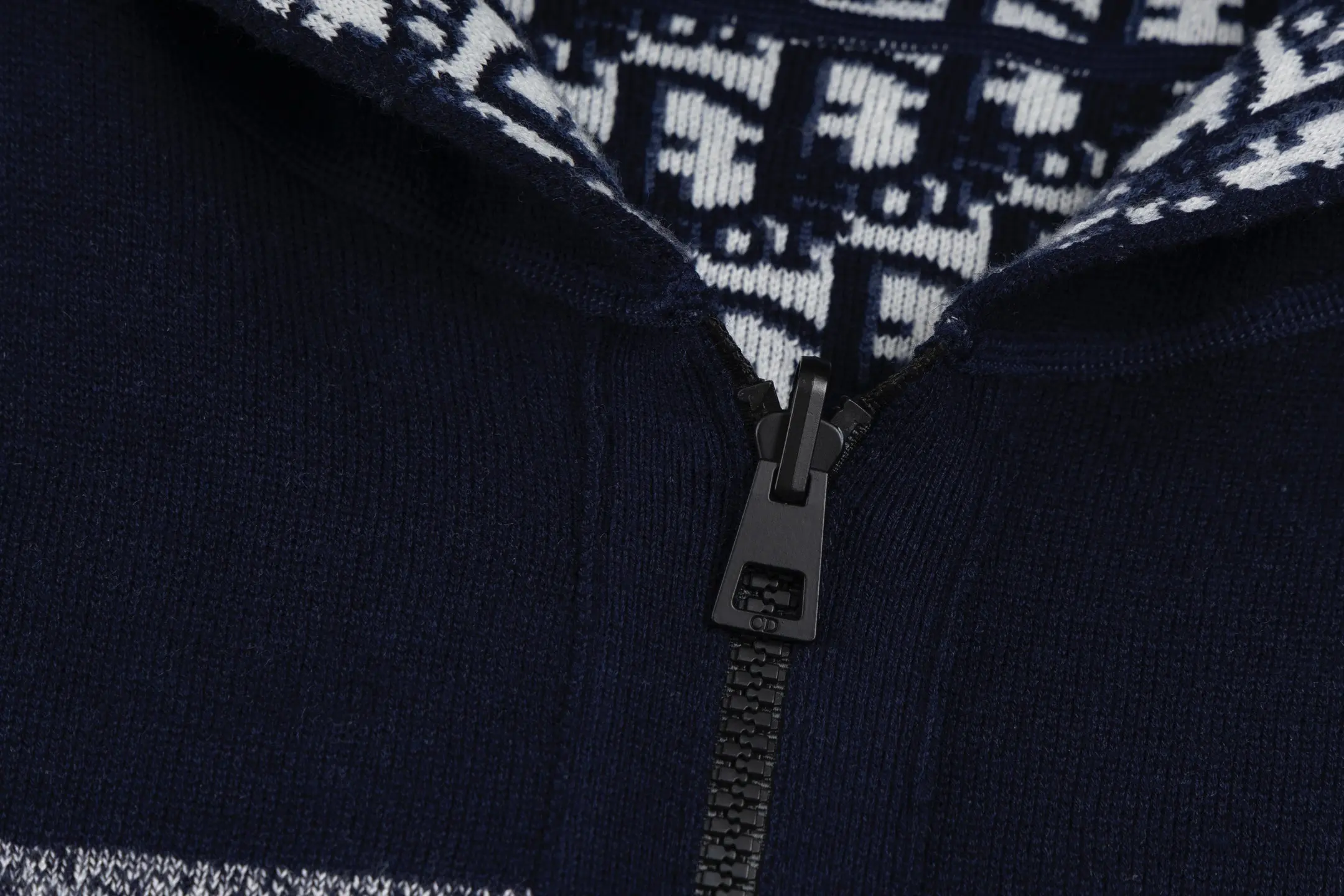 Reversible Oblique Cashmere-Blend Knit Hoodie D33022512 — view 4