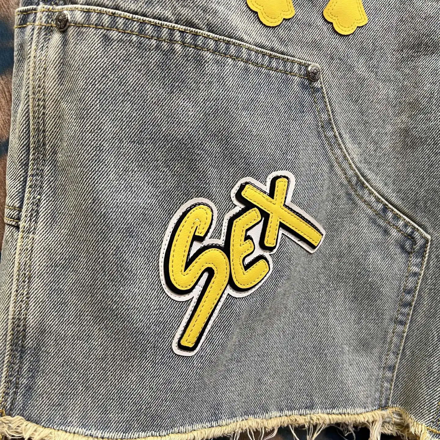 Remake Leather Patch Denim Shorts D33014557 — view 4