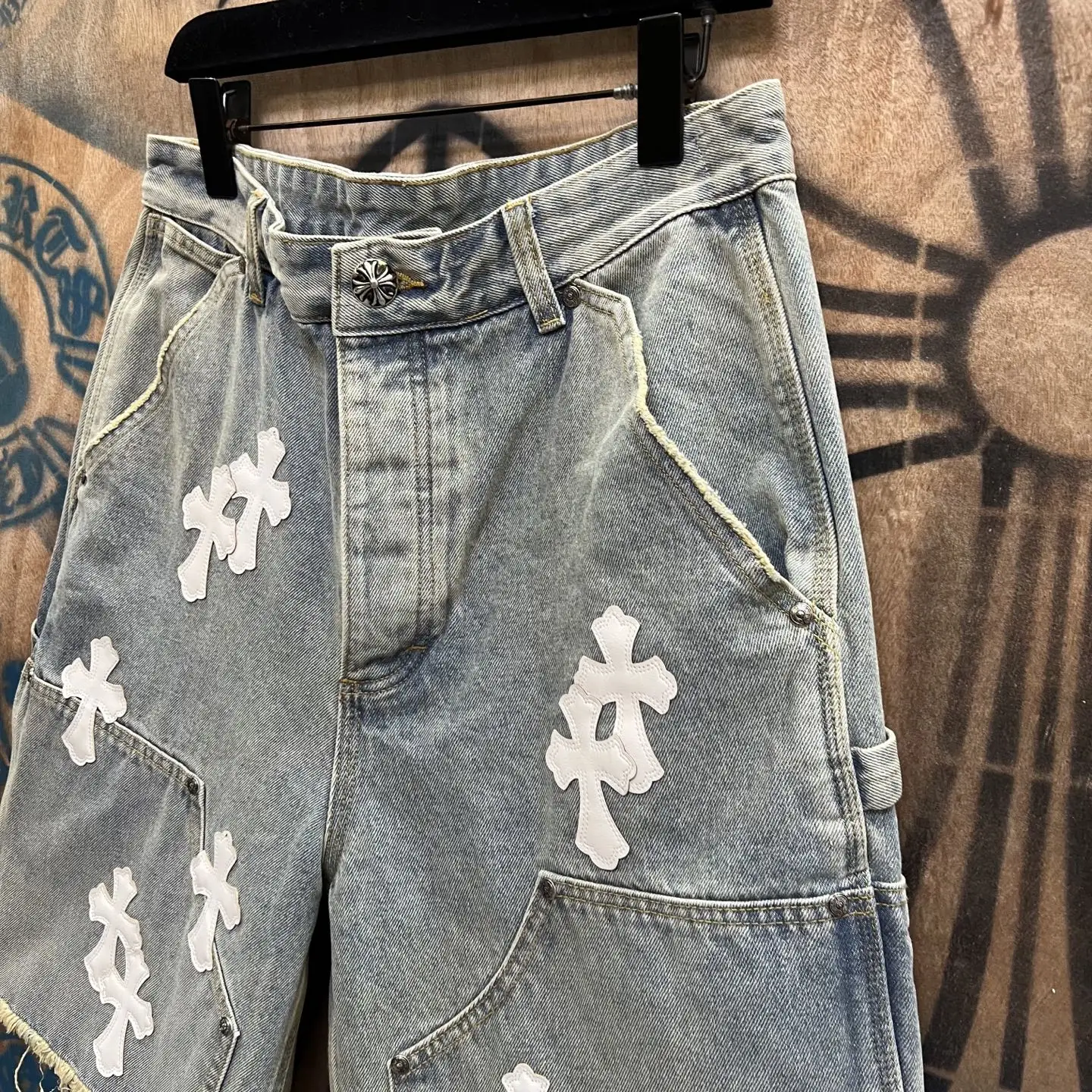 Cross-Patch Remake Denim Shorts D33014555 — view 3