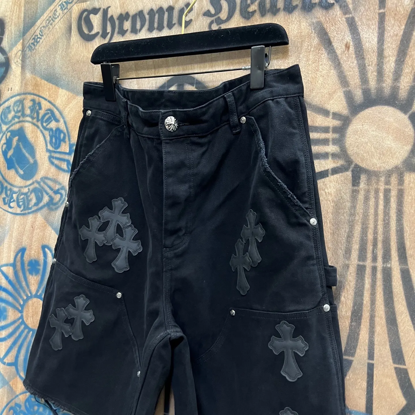 Leather Cross Patch Remake Denim Shorts D33014565 — view 2