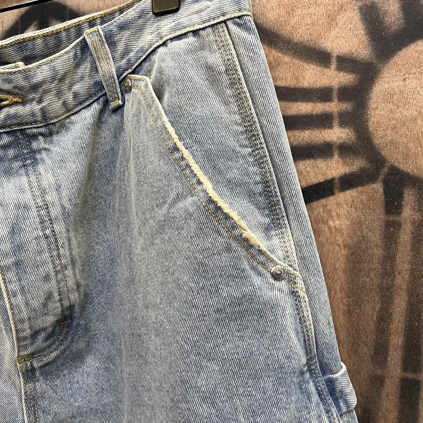 Remade Vintage Denim Carpenter Shorts D33014558 — view 4