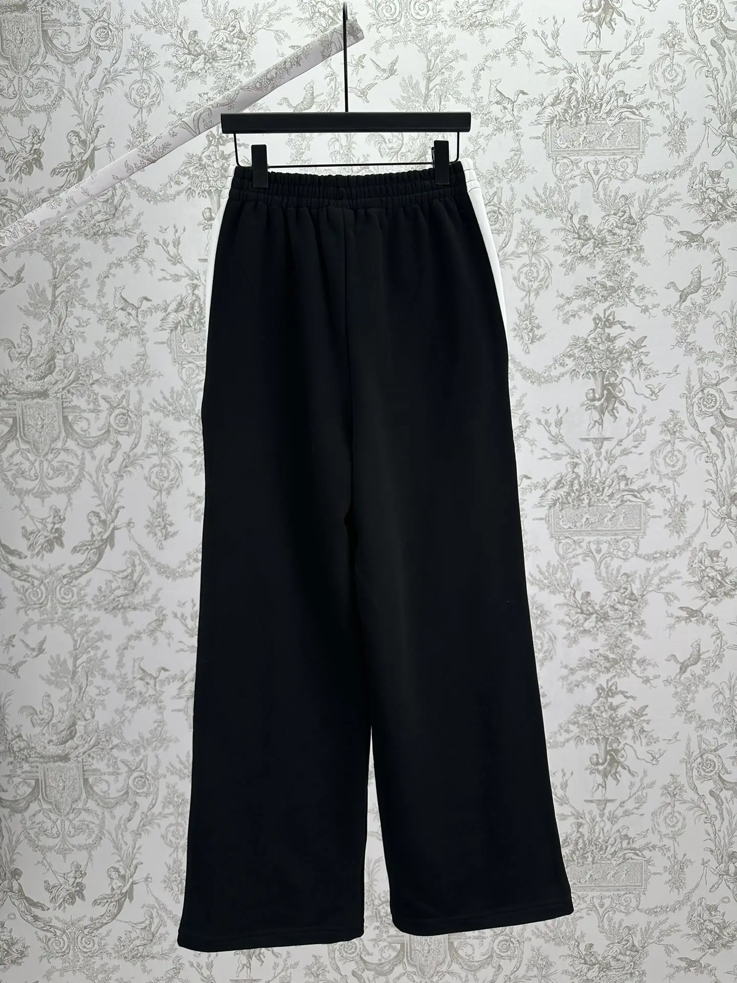 Balenciaga x NBA Embroidered Tracksuit Trousers D33514385 — view 2