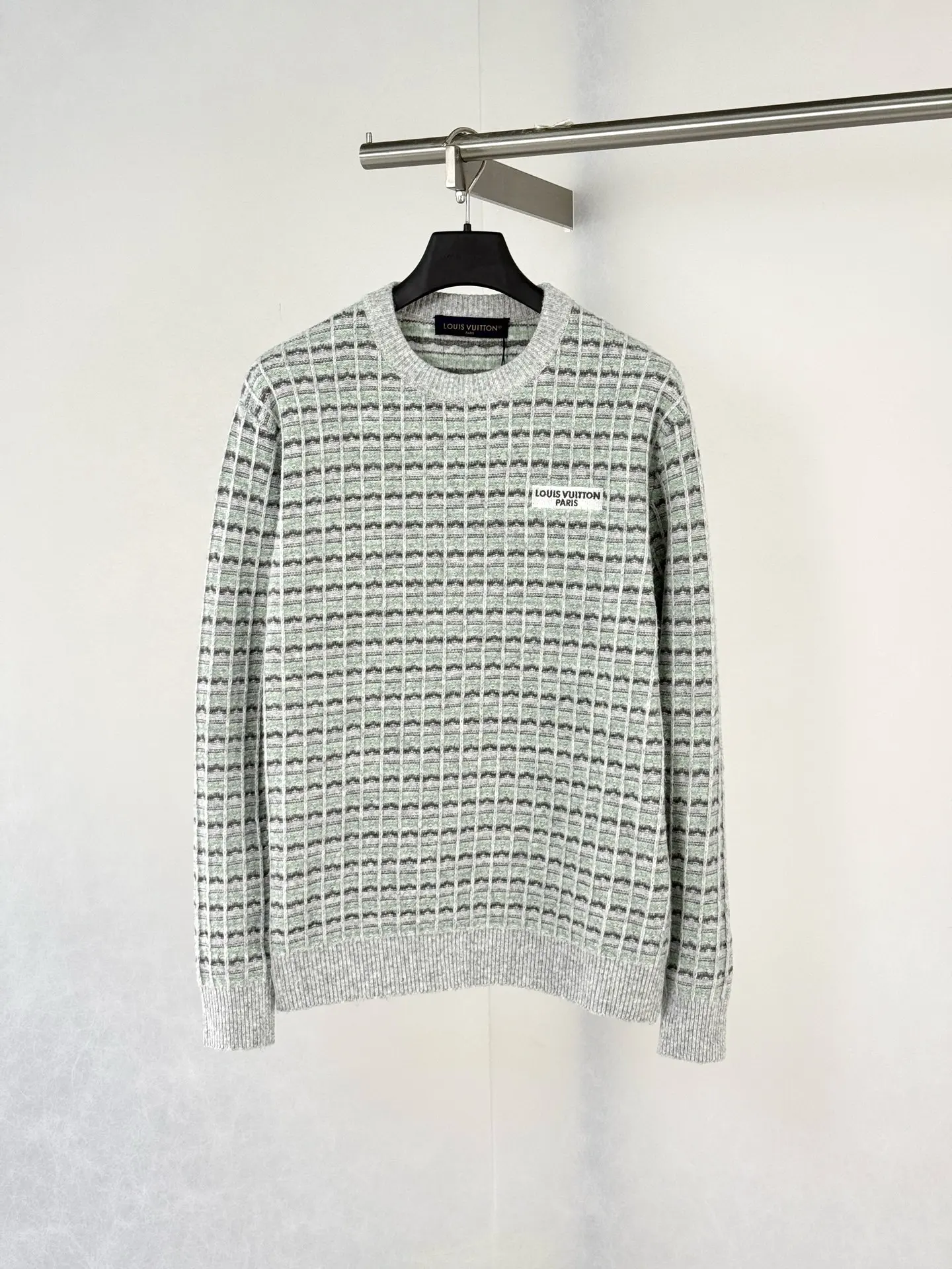 Check Jacquard Wool-Blend Crew-Neck Sweater D33522043
