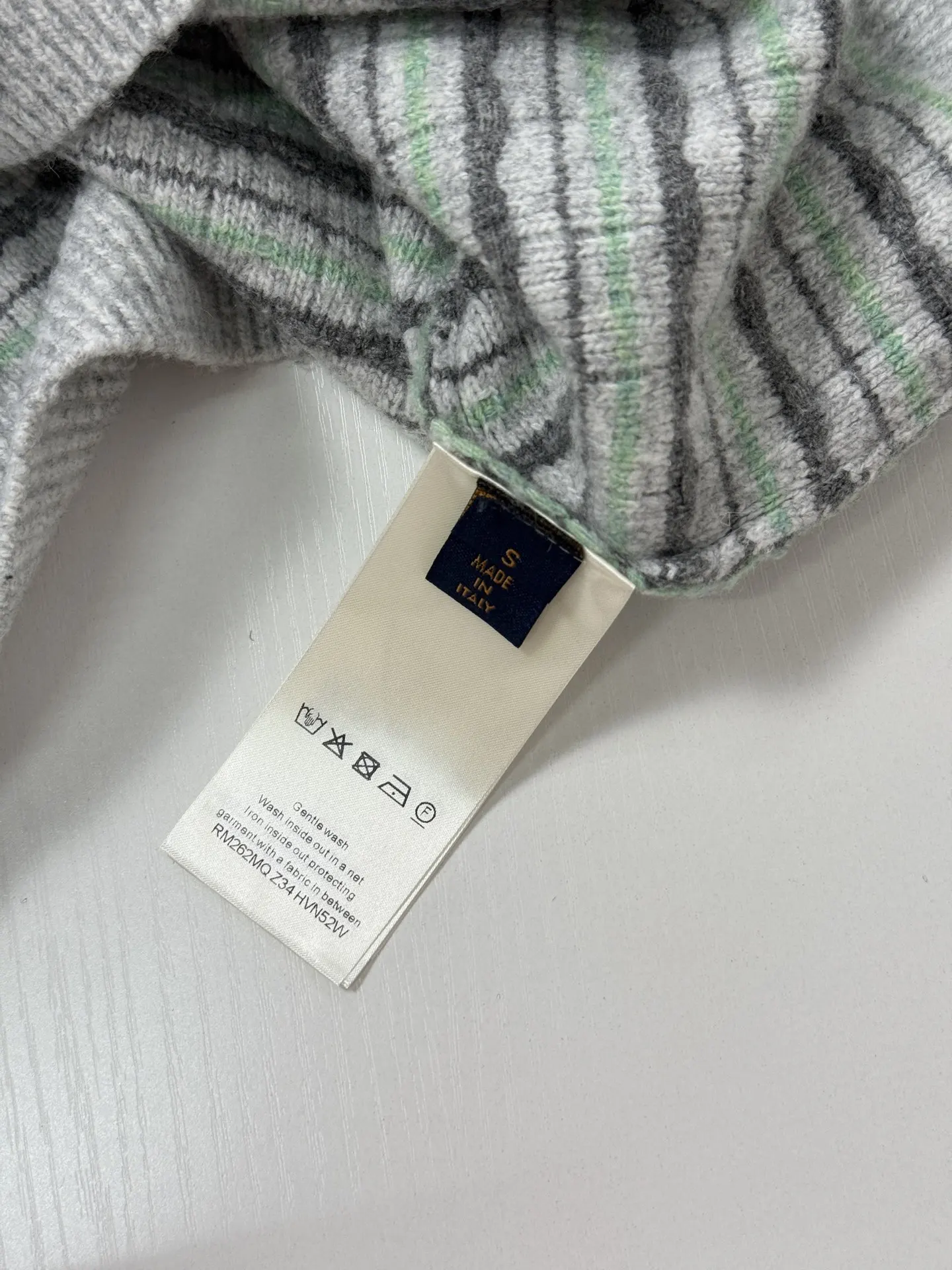 Check Jacquard Wool-Blend Crew-Neck Sweater D33522043 — view 11