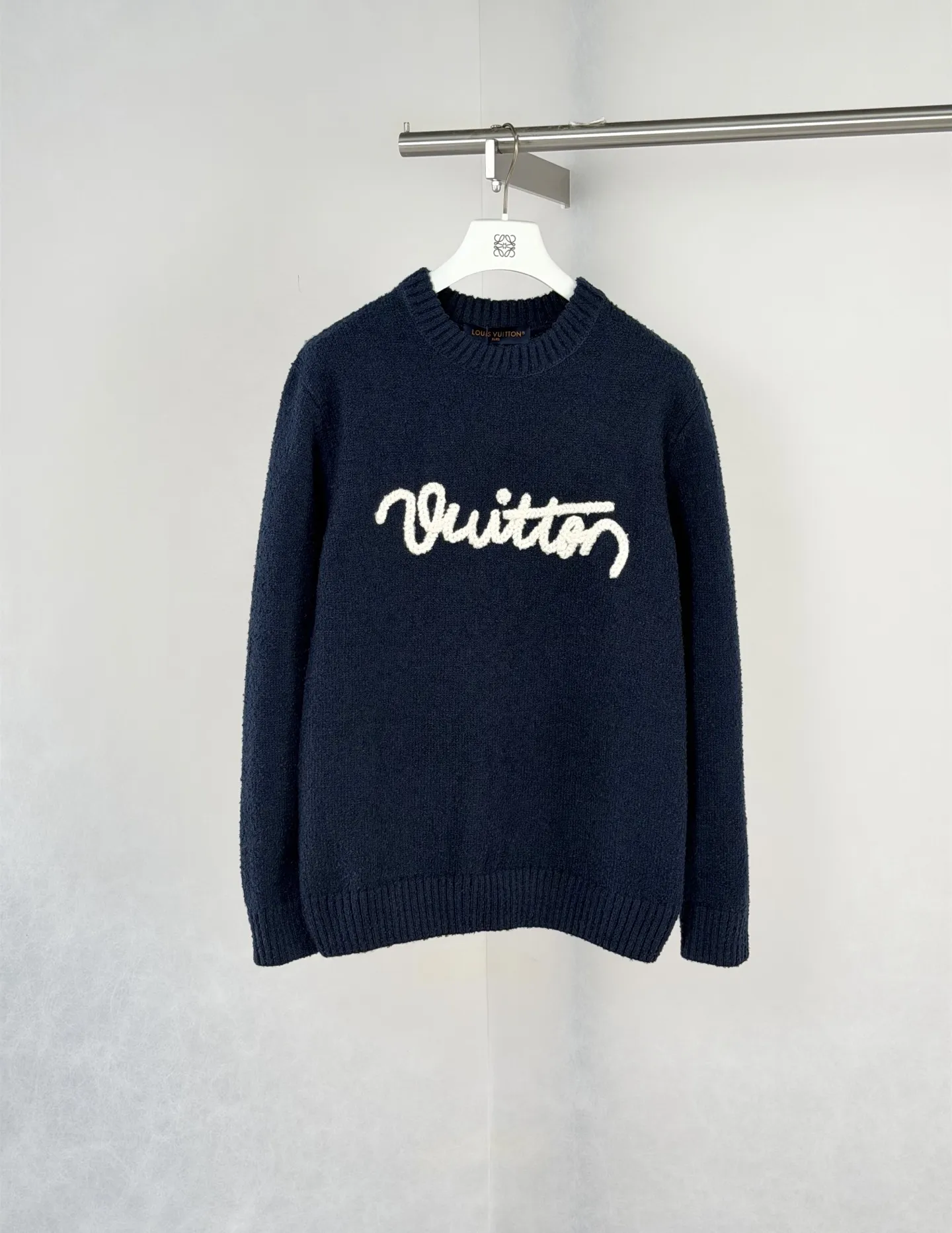 Script Logo Bouclé Knit Crew-Neck Sweater D33521967