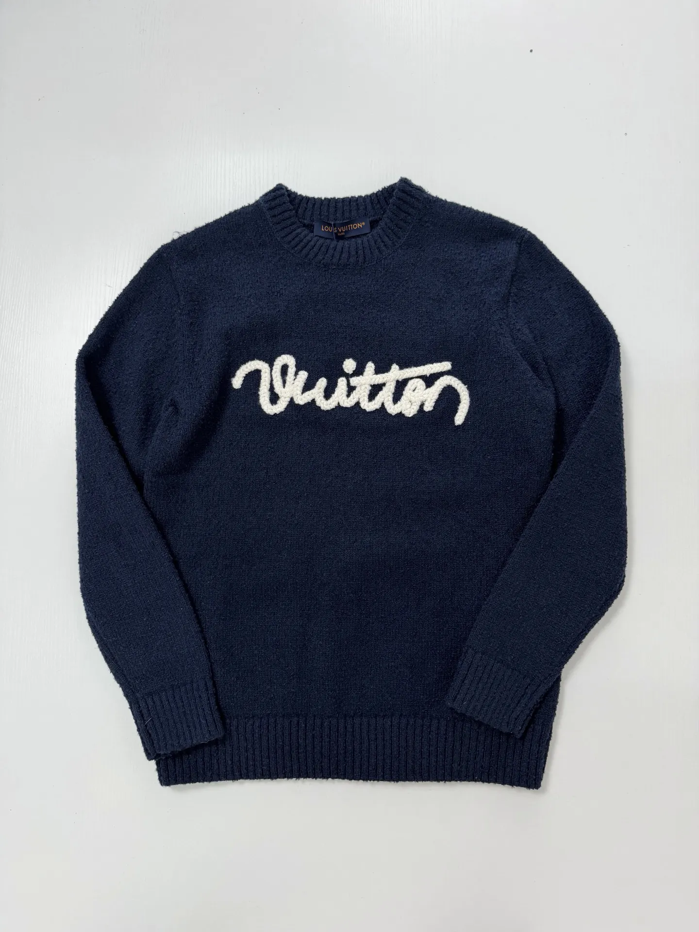 Script Logo Bouclé Knit Crew-Neck Sweater D33521967 — view 3