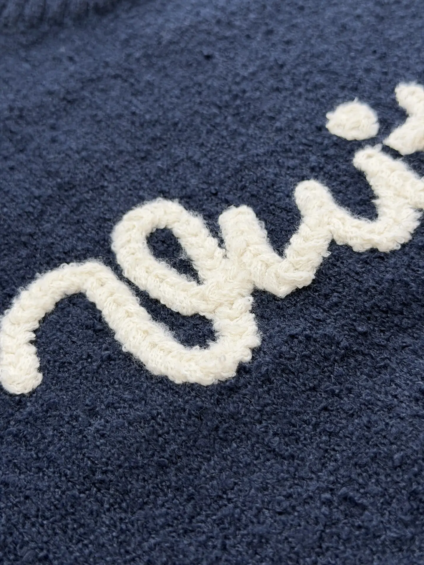 Script Logo Bouclé Knit Crew-Neck Sweater D33521967 — view 7