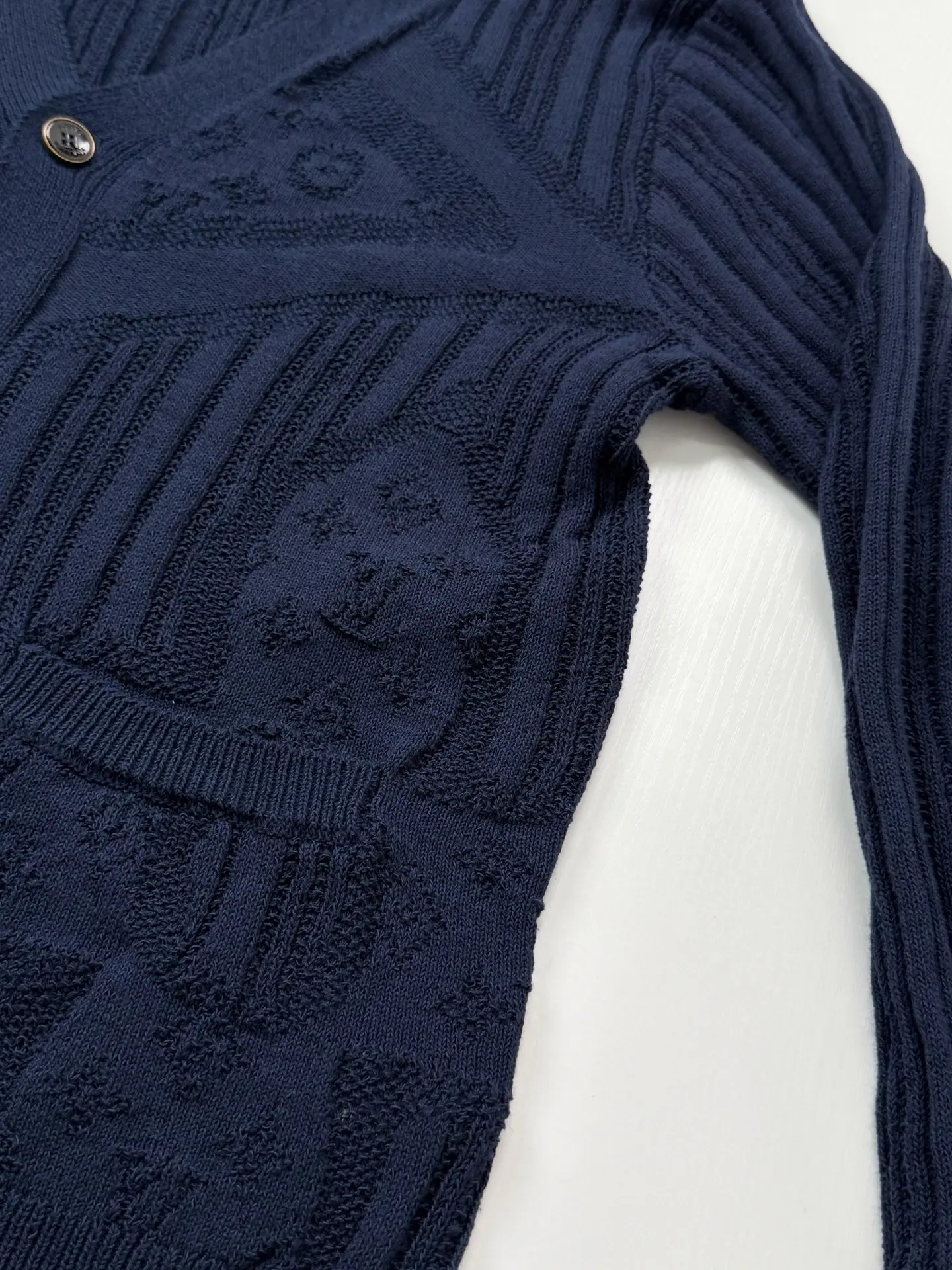 Monogram Jacquard V-Neck Knit Cardigan D33518740 — view 6
