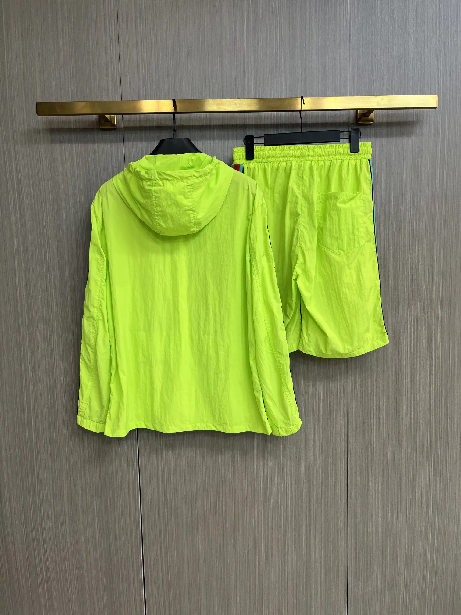 Logo-Appliquéd Hooded Windbreaker and Shorts Set D34014949 — view 2