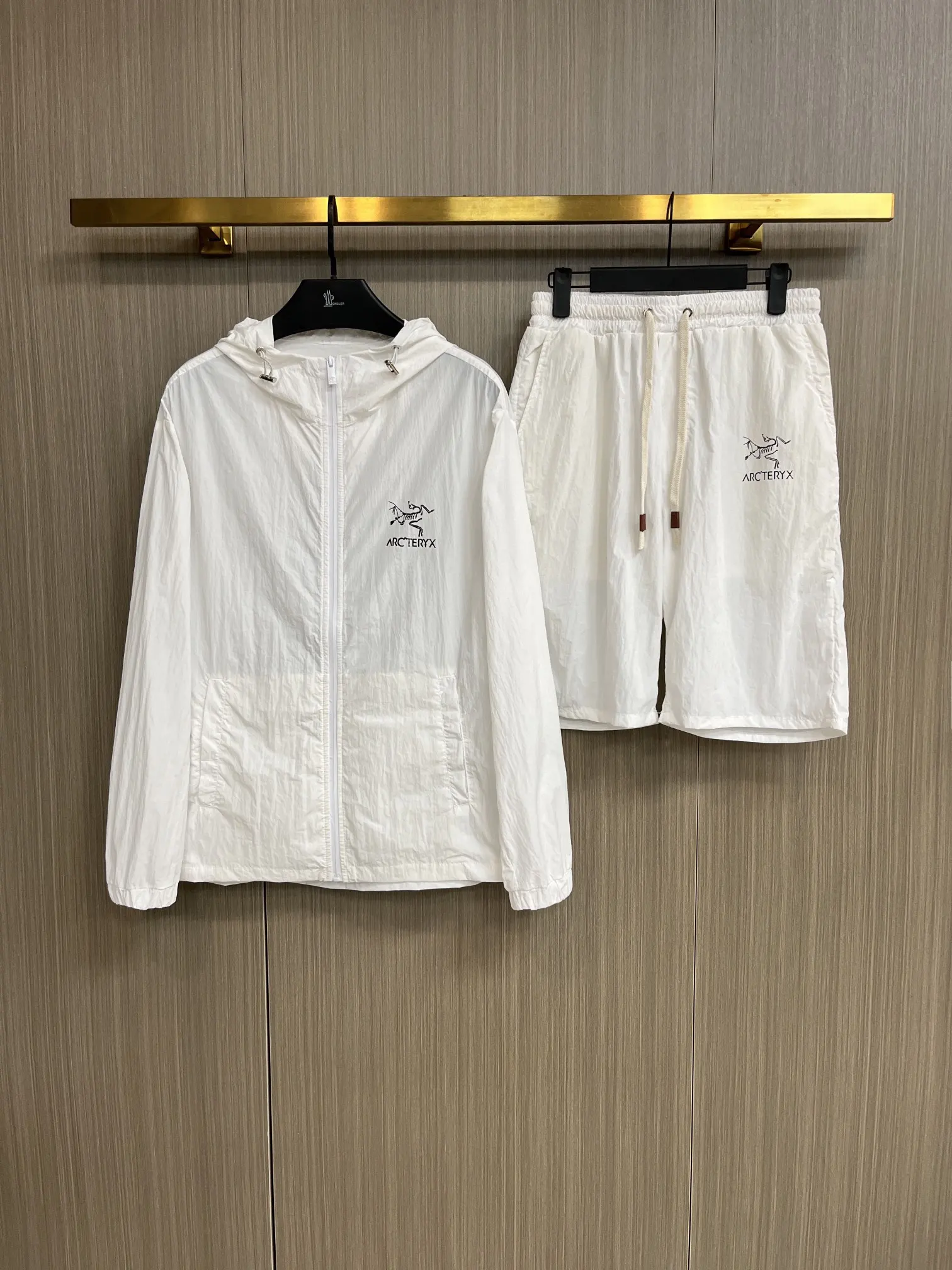 Logo-Print Hooded Windbreaker and Shorts Set D34014969