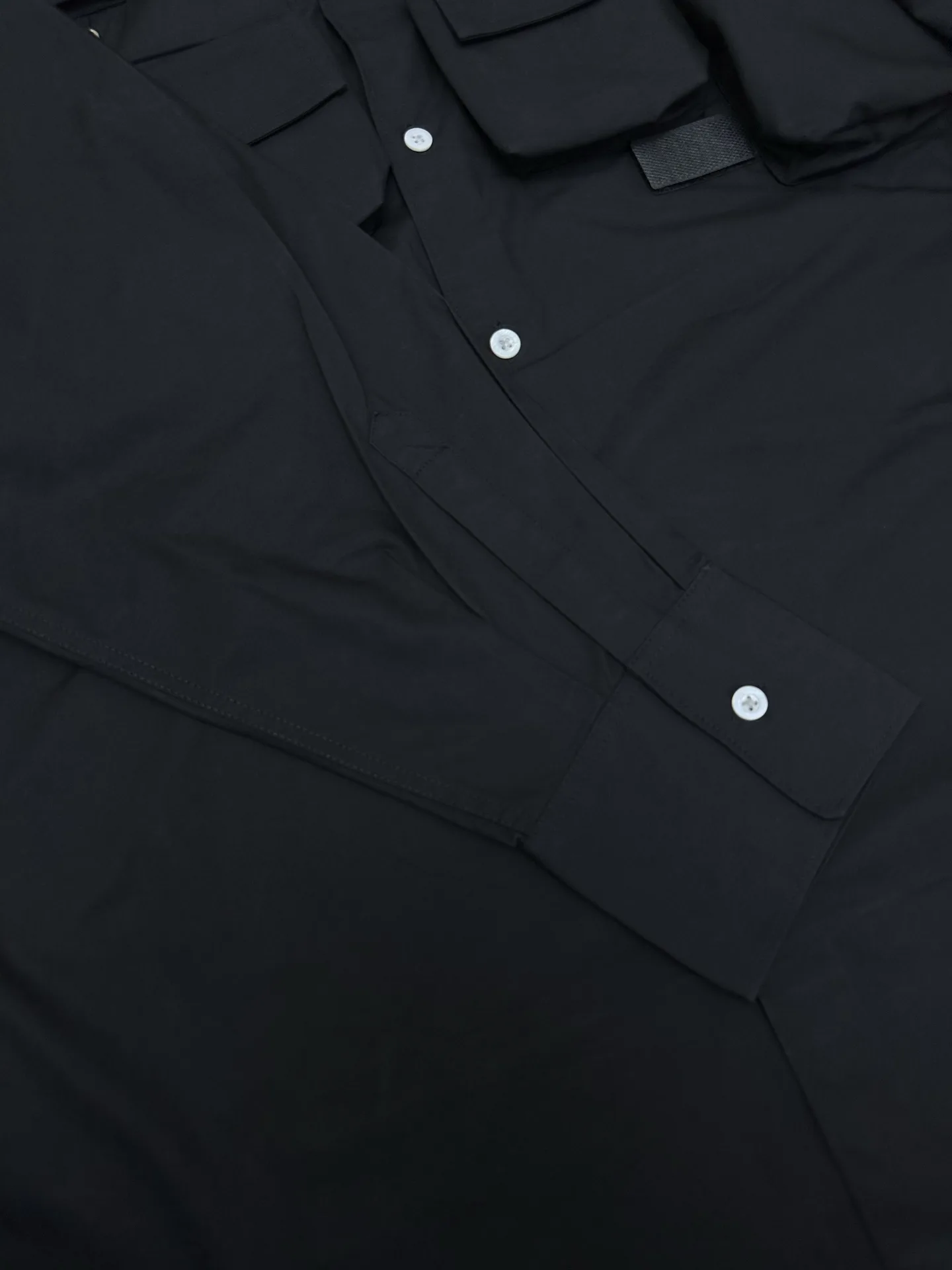 Multi-Pocket Utility Long-Sleeve Shirt D34019150 — view 7