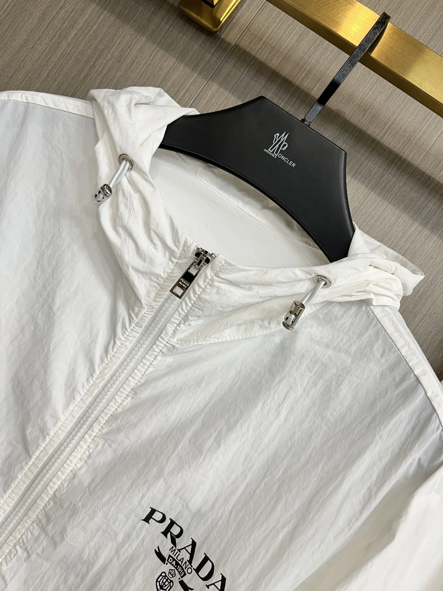 Logo-Print Hooded Windbreaker and Shorts Set D34014816 — view 9