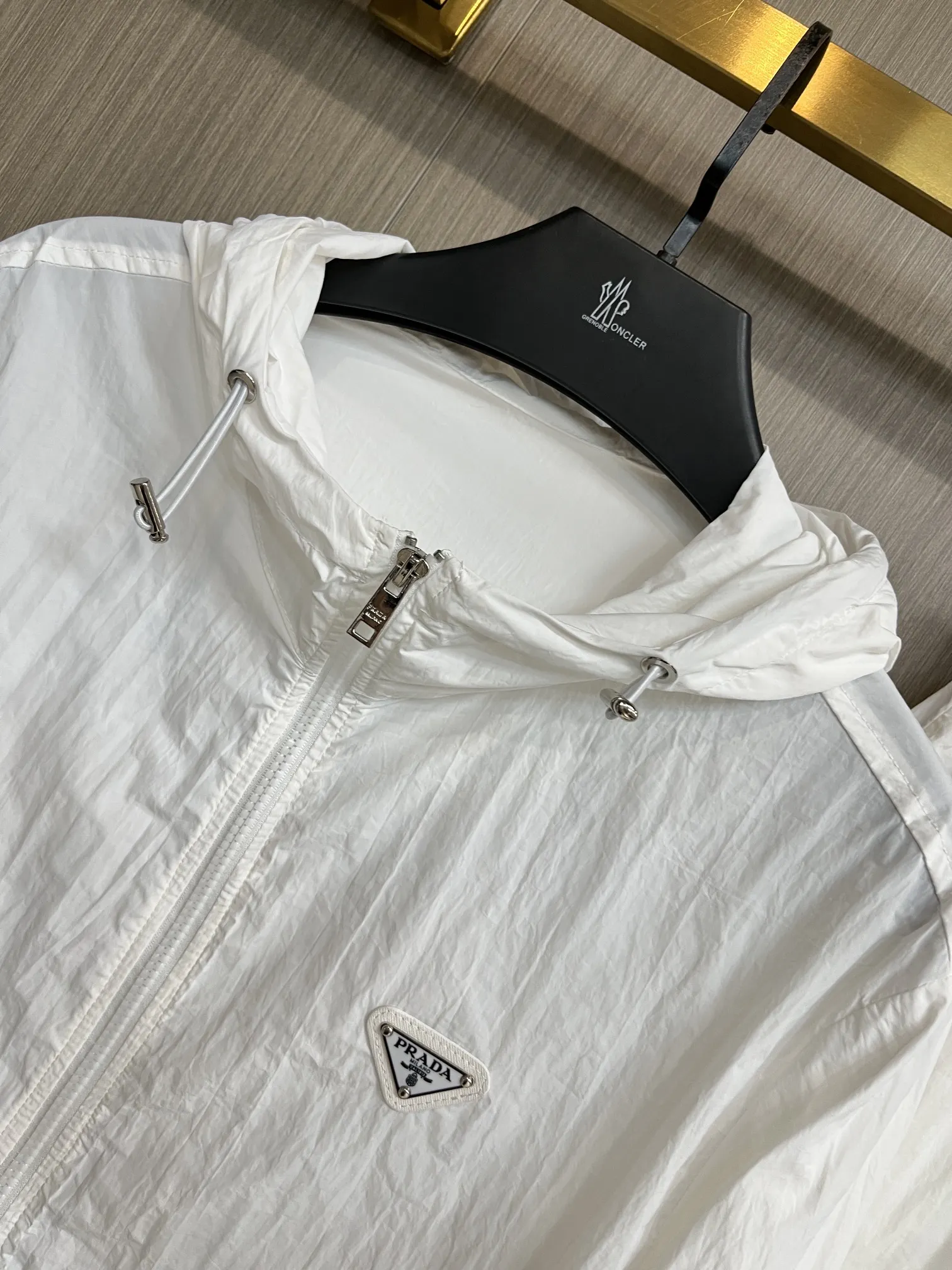 Logo-Appliqué Hooded Jacket and Shorts Set D34014815 — view 9