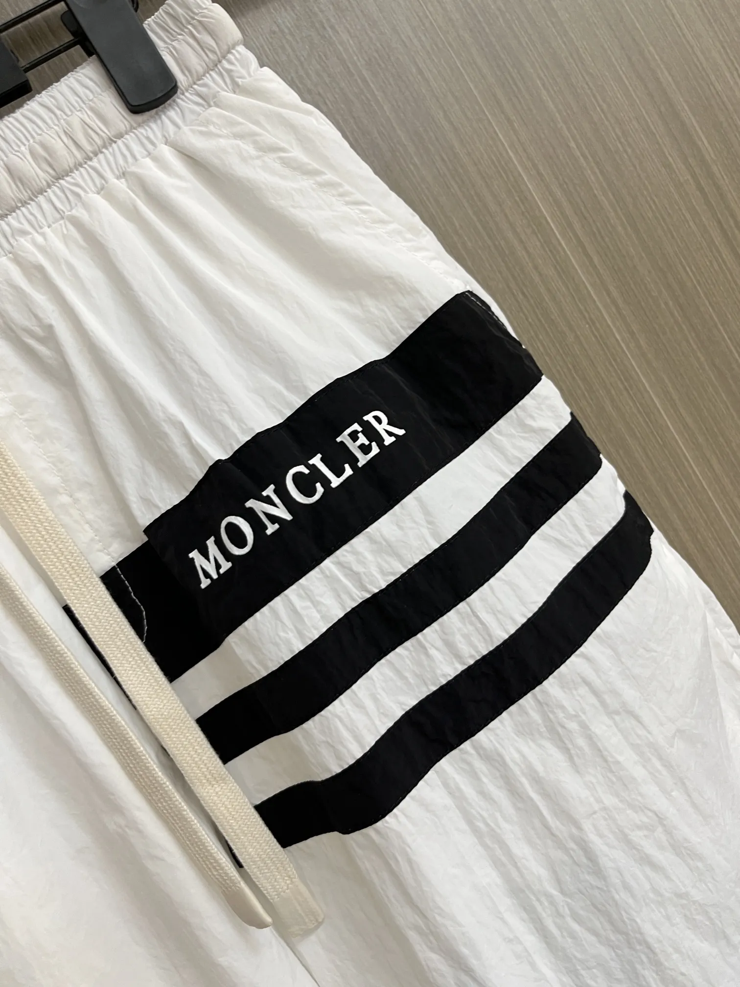 Striped Hooded Windbreaker and Shorts Set D34014813 — view 5