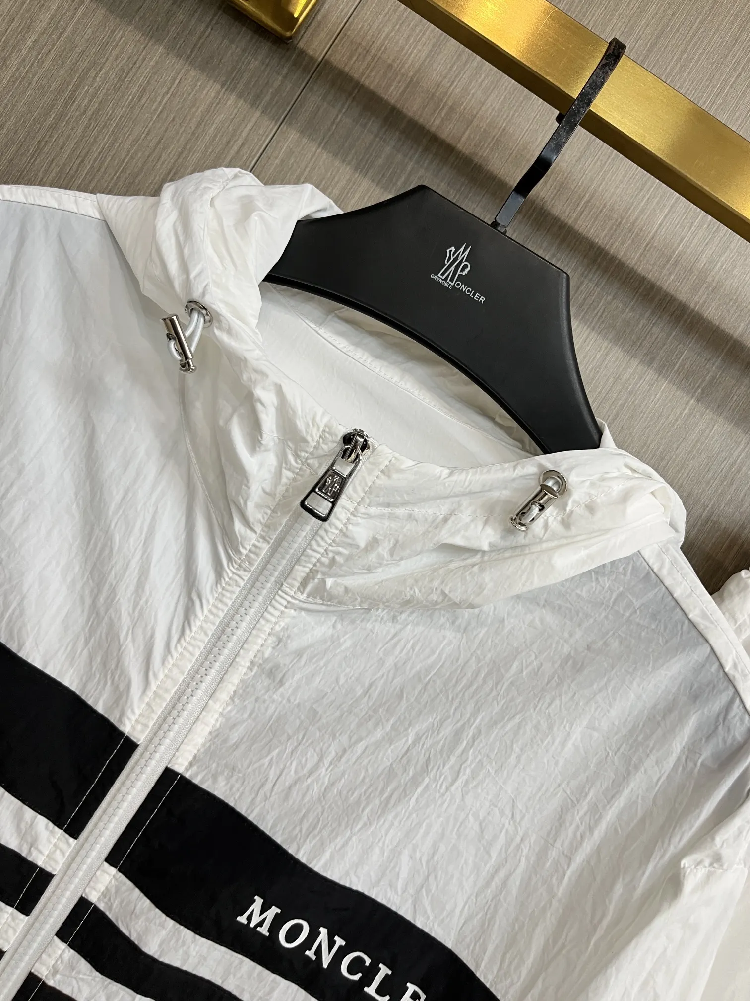 Striped Hooded Windbreaker and Shorts Set D34014813 — view 6