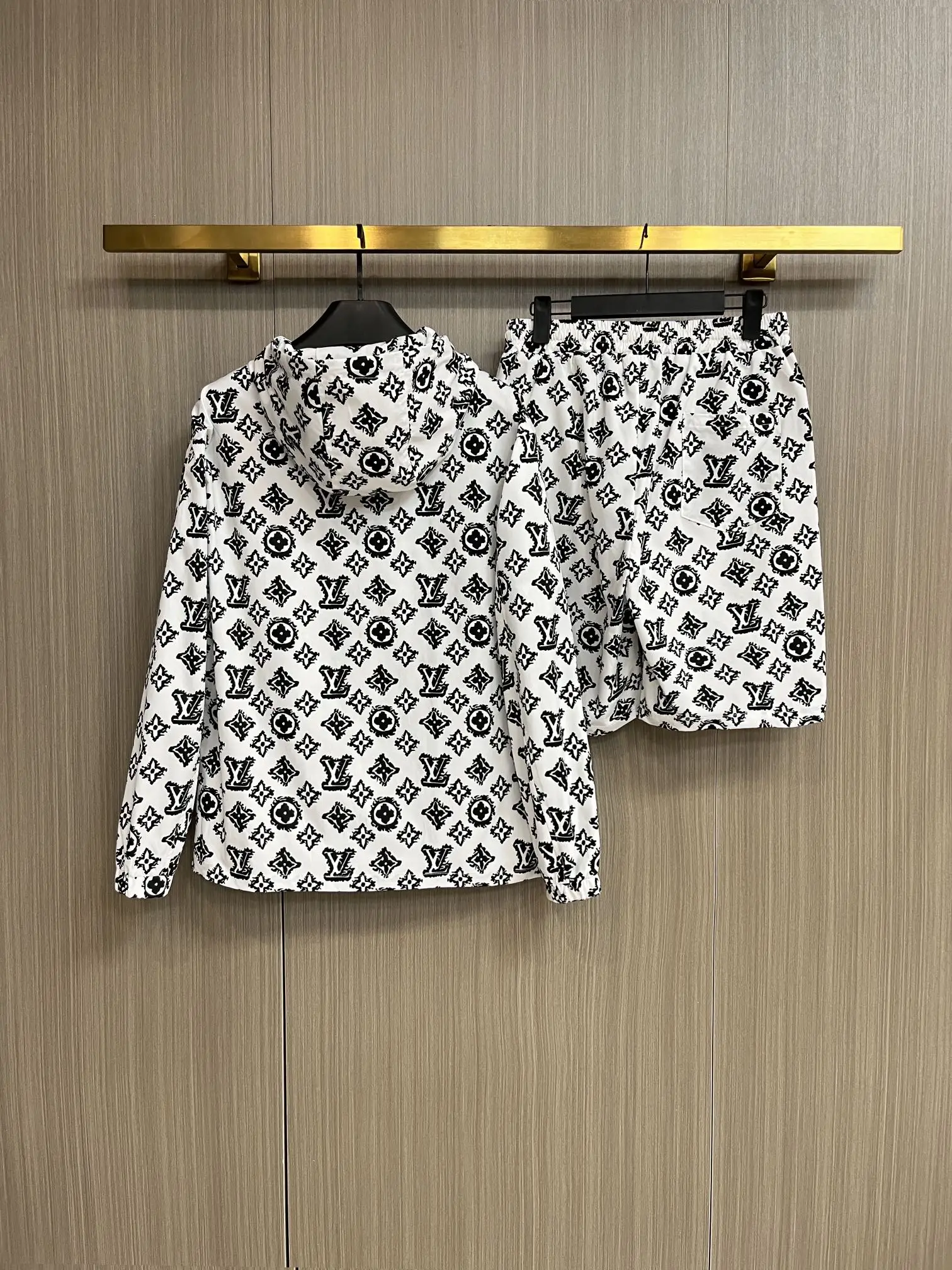 Monogram Print Hooded Jacket and Shorts Set D34014958 — view 2
