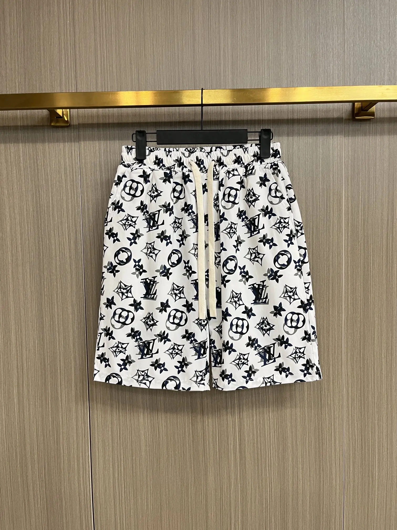 Monogram Print Hooded Windbreaker and Shorts Set D34014960 — view 3