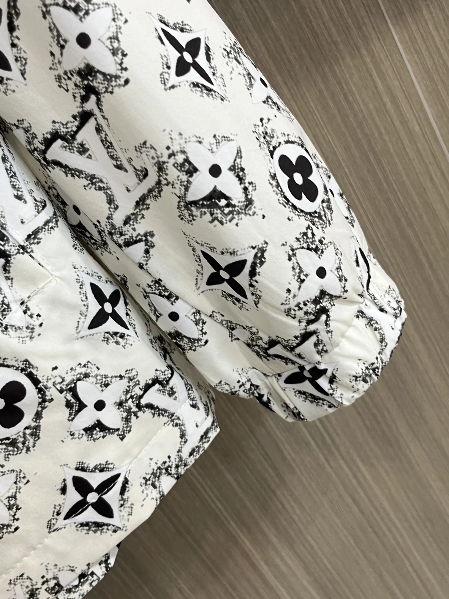 Monogram Print Windbreaker and Shorts Set D34014946 — view 7