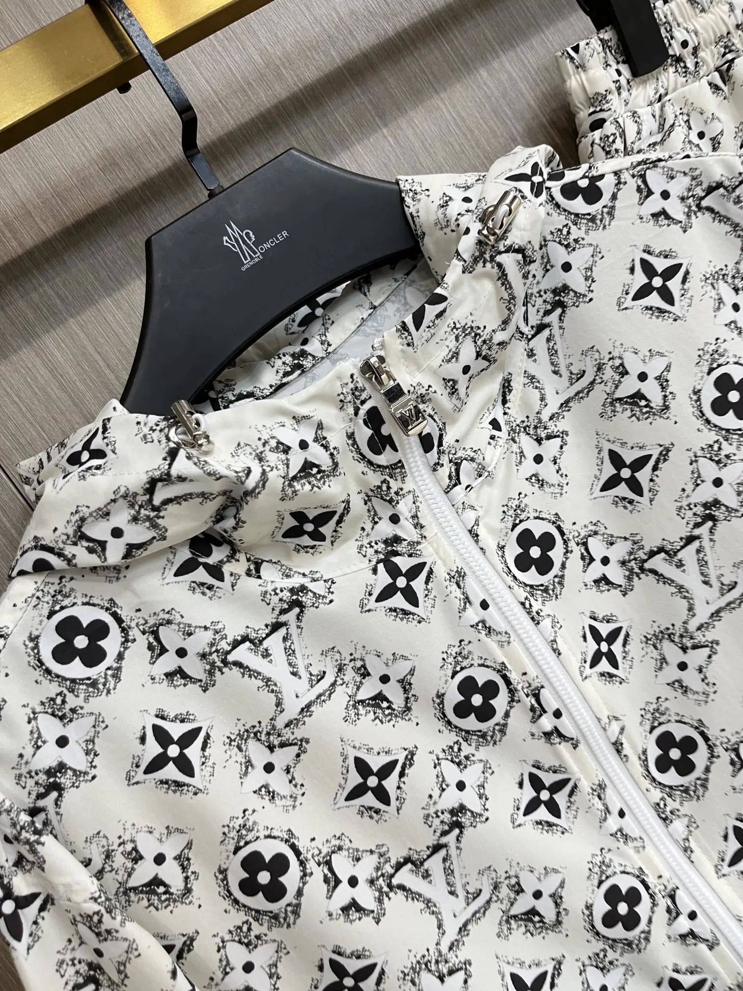 Monogram Print Windbreaker and Shorts Set D34014946 — view 8