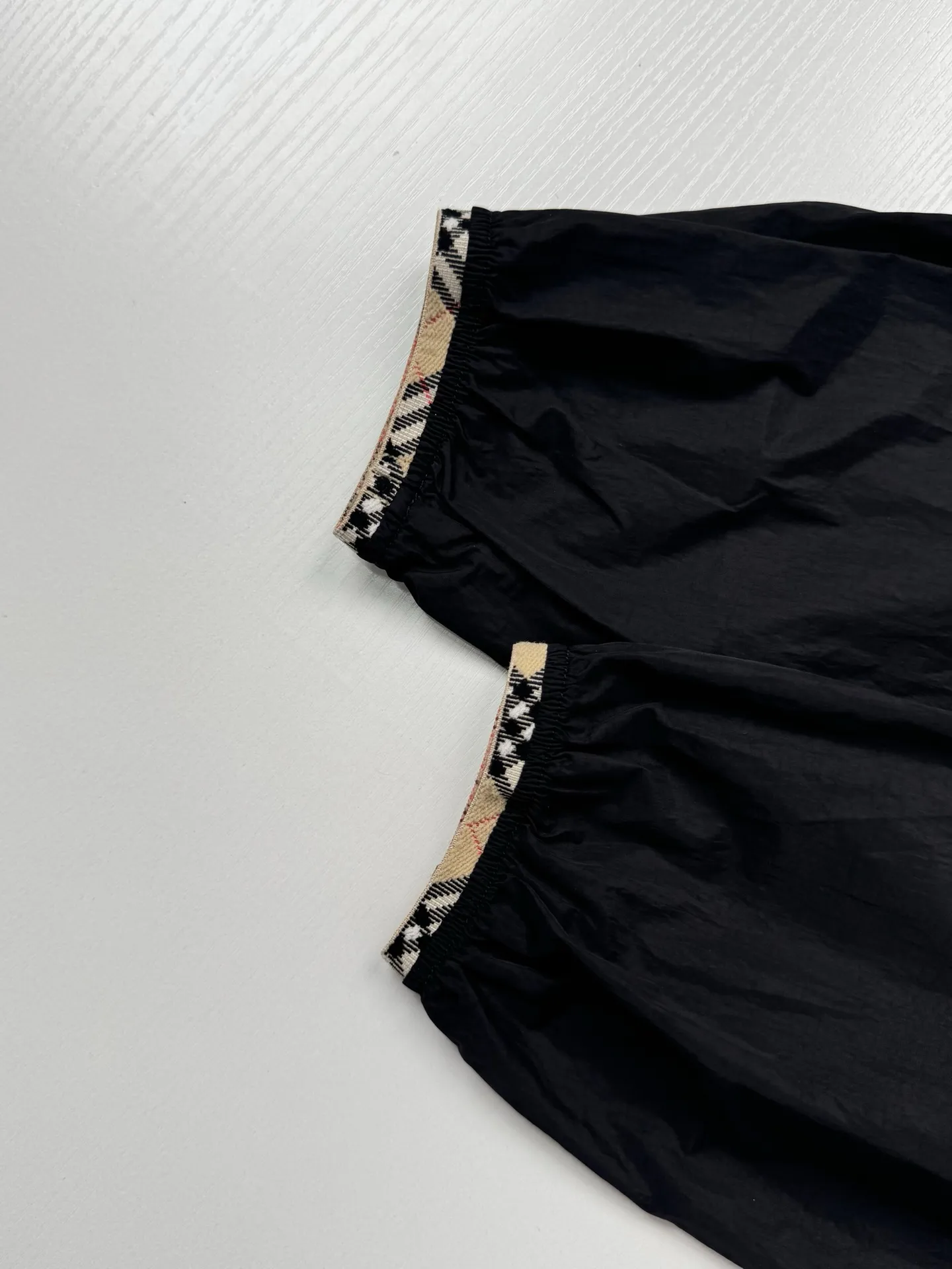 Logo Print Check-Trim Hooded Jacket D34018712 — view 11