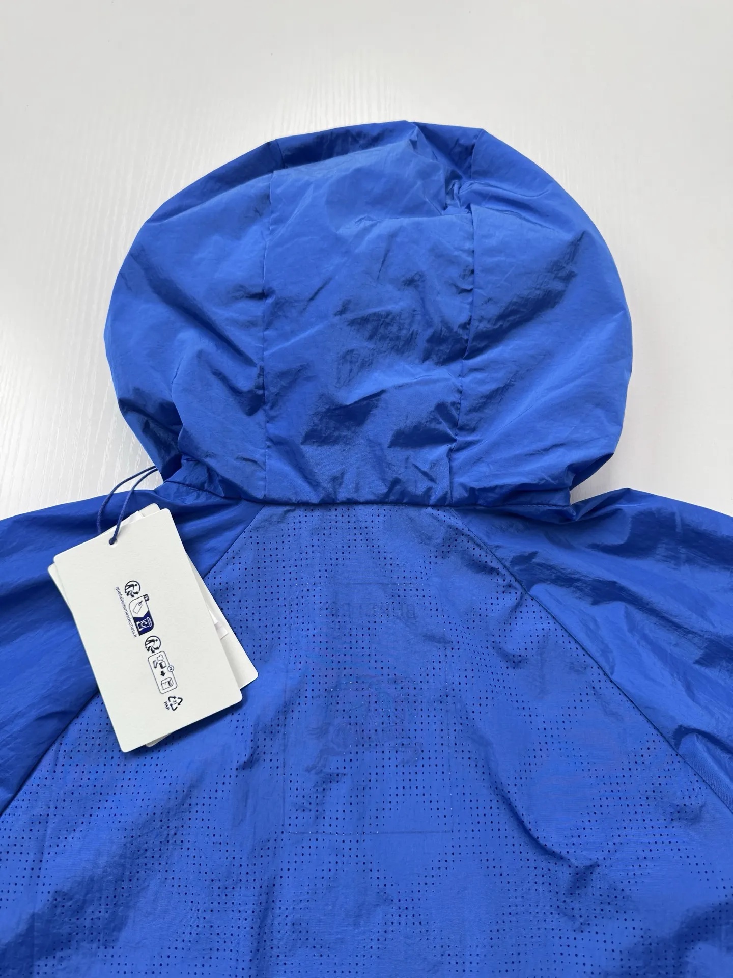 Check-Trim Hooded Shell Jacket D34018711 — view 6