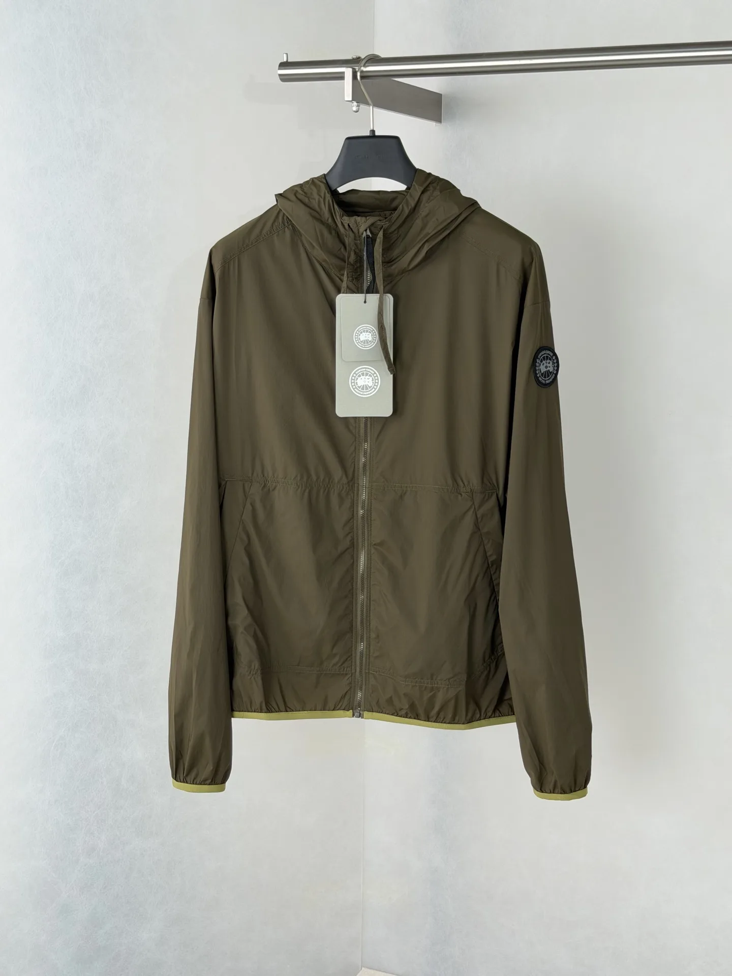 Lightweight Hooded Nylon Windbreaker D34018695