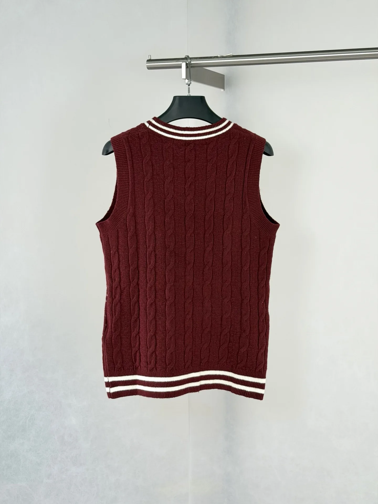 Palm Tree Beaded Cable-Knit Vest D34521965 — view 2