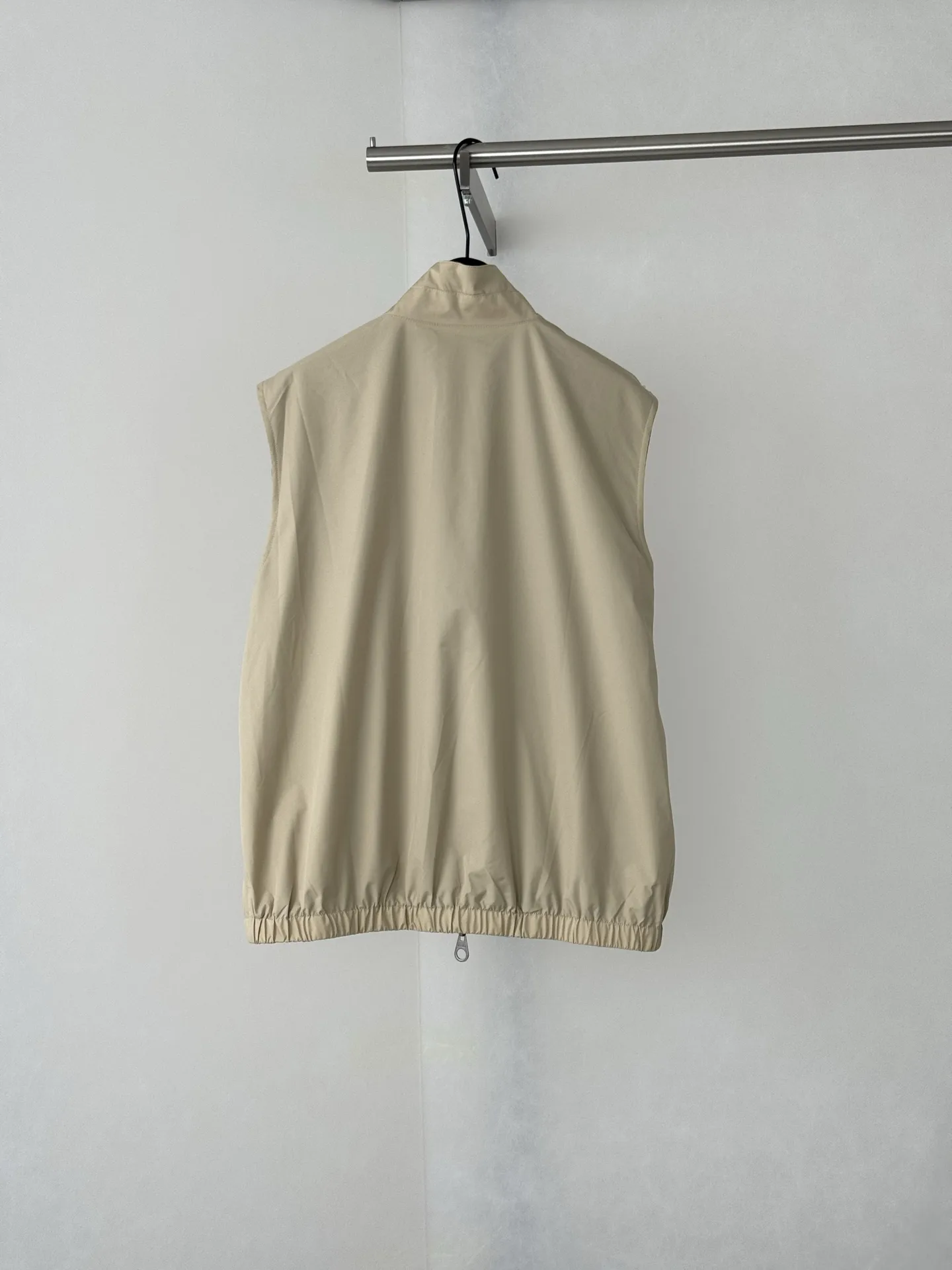Reversible Shell and Wool-Blend Gilet D34518737 — view 2
