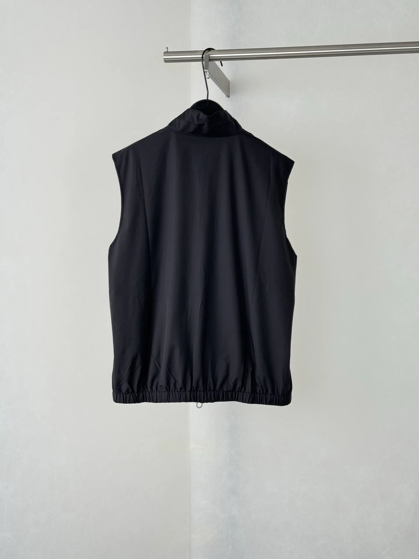 Reversible Nylon and Wool-Knit Gilet D34518736 — view 2