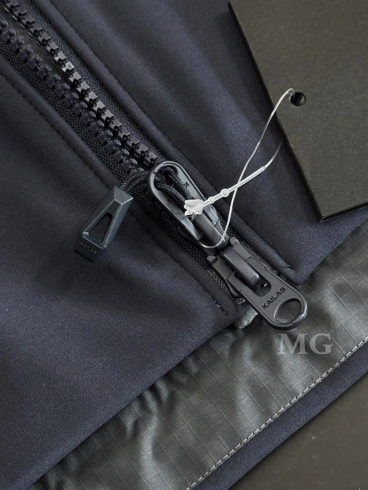 Kailas M8iC Fleece-Lined Softshell Hooded Jacket D35020253 — view 8