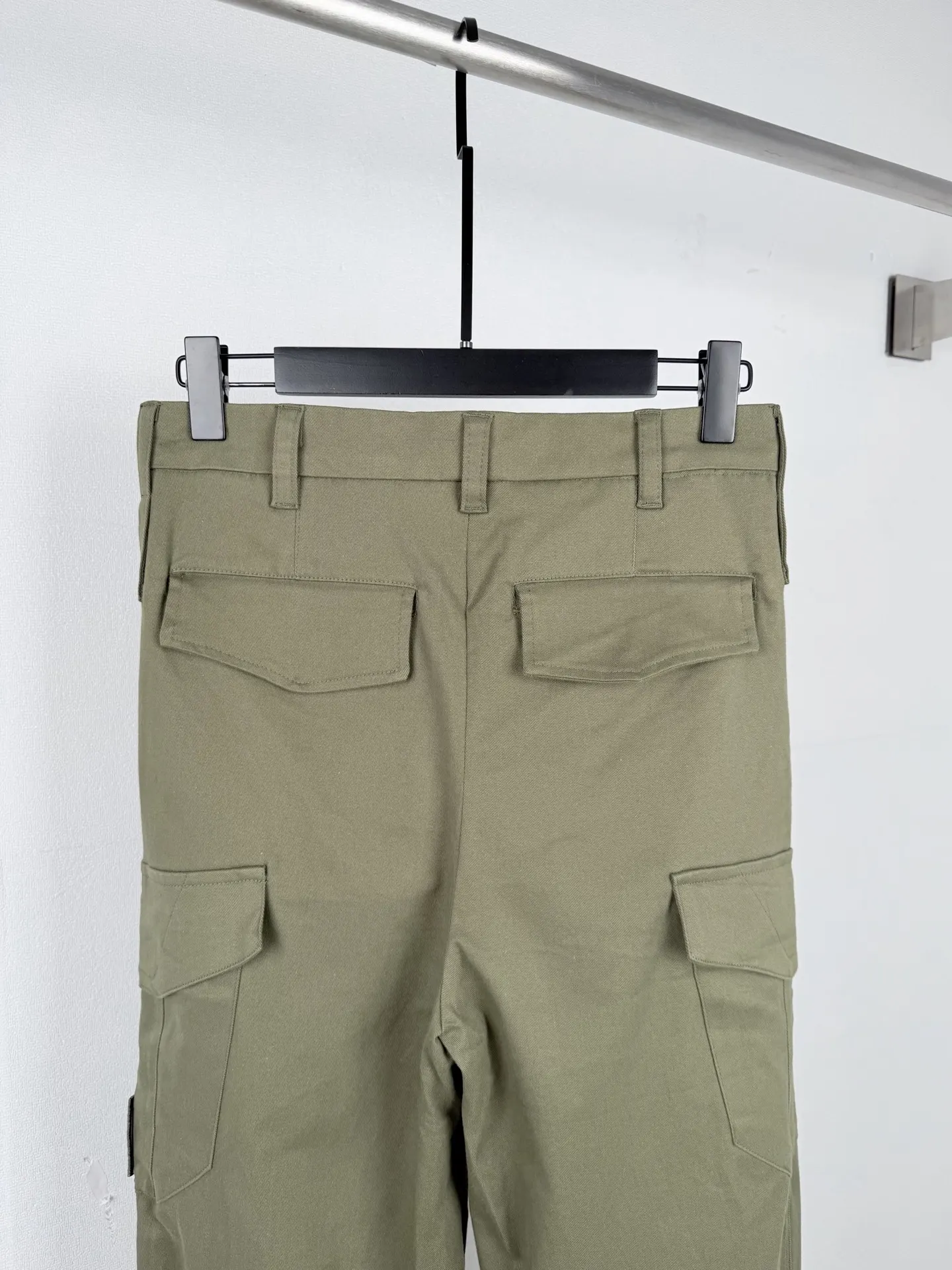 Embroidered Logo Cotton-Blend Cargo Trousers D35021298 — view 4
