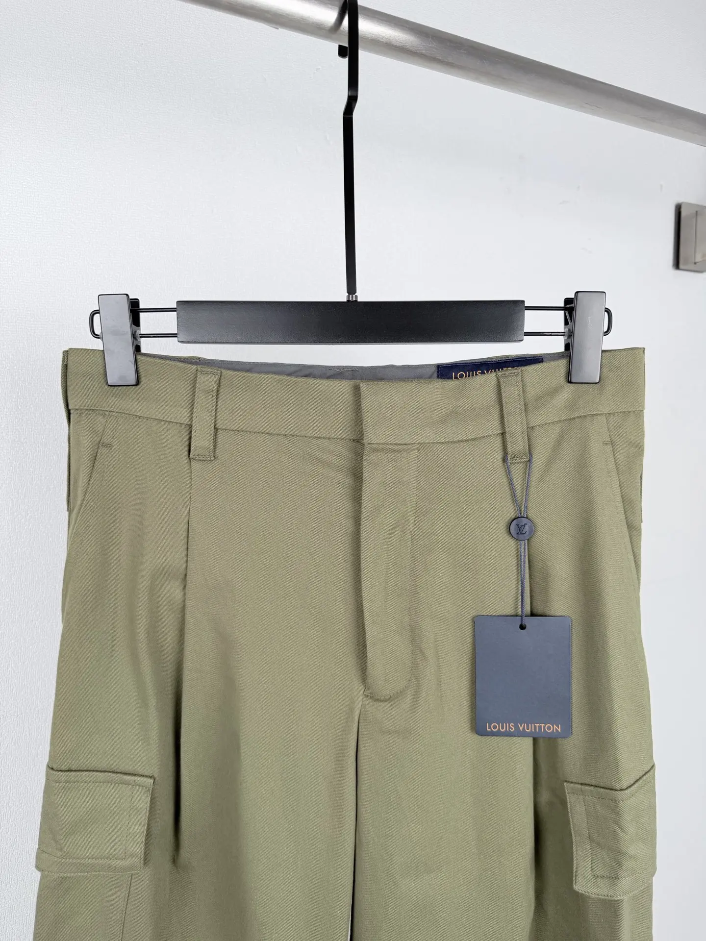 Embroidered Logo Cotton-Blend Cargo Trousers D35021298 — view 5