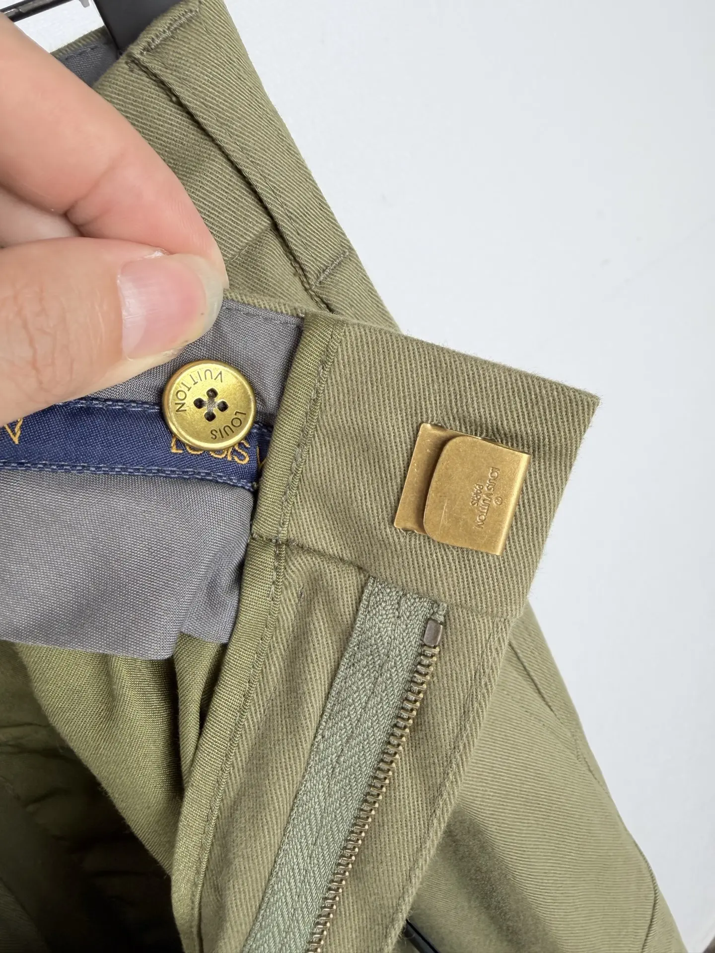 Embroidered Logo Cotton-Blend Cargo Trousers D35021298 — view 13