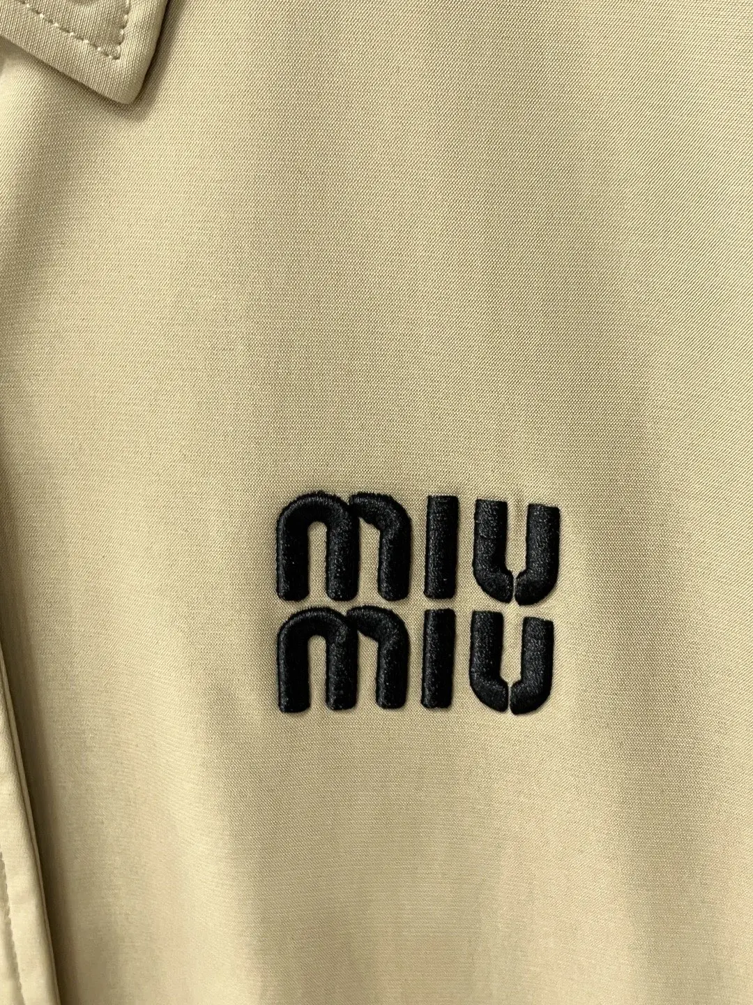Embroidered Logo Button-Up Jacket D35015157 — view 4