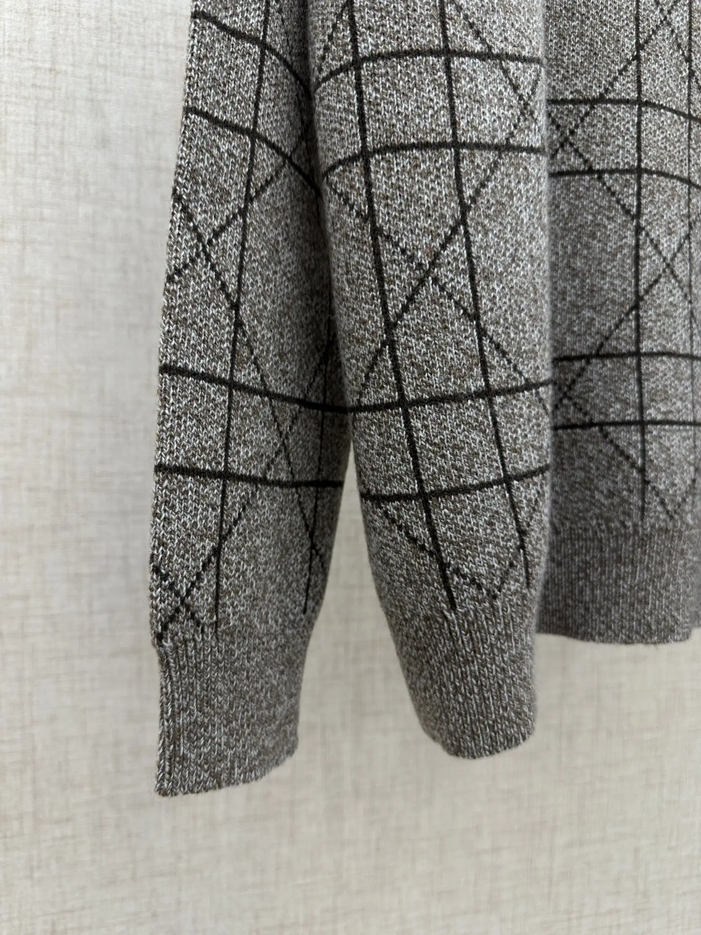 Cannage Jacquard Medaillon Crew-Neck Sweater D35022738 — view 5