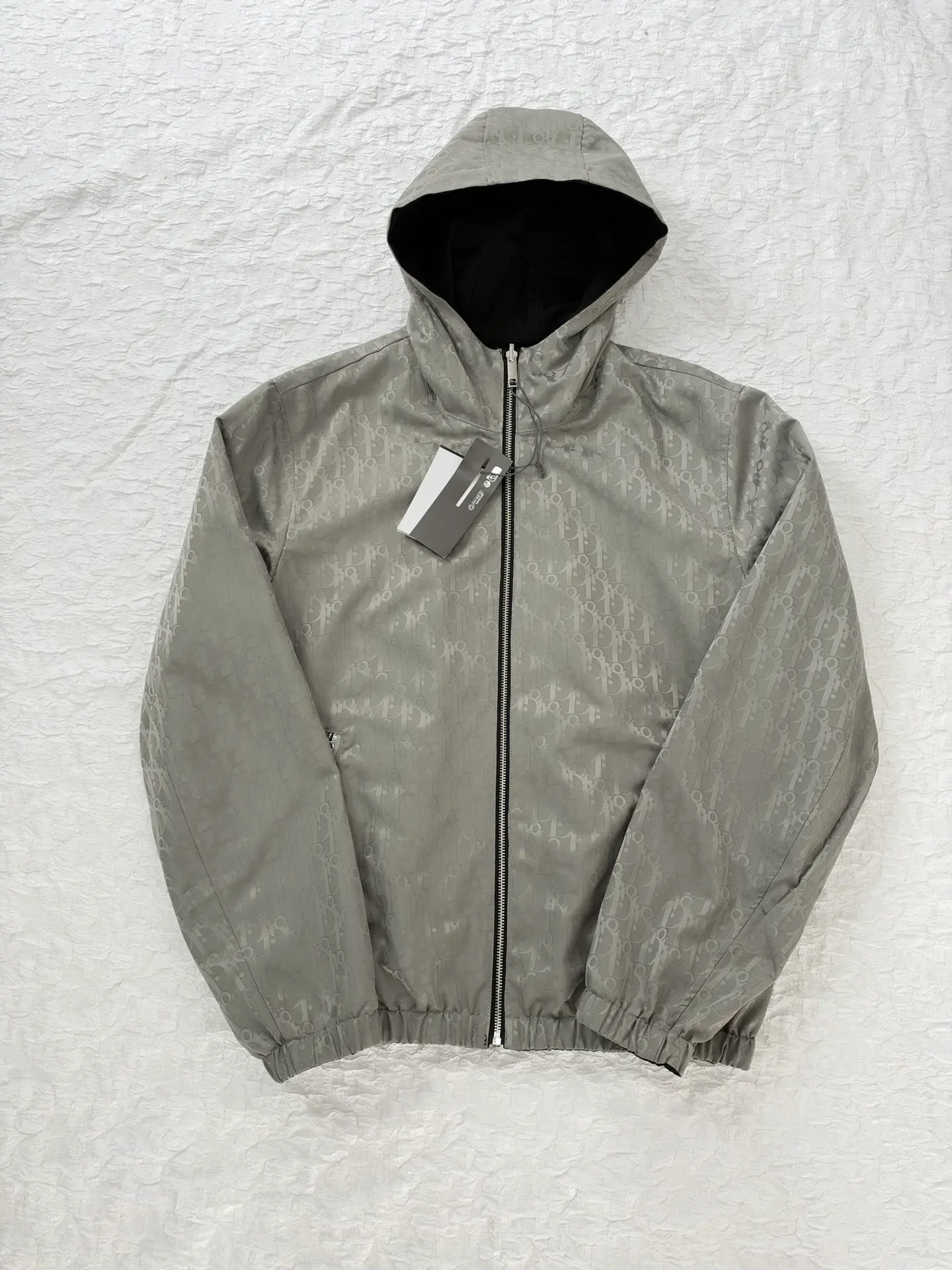 Oblique Jacquard Reversible Hooded Jacket D35520472 — view 3
