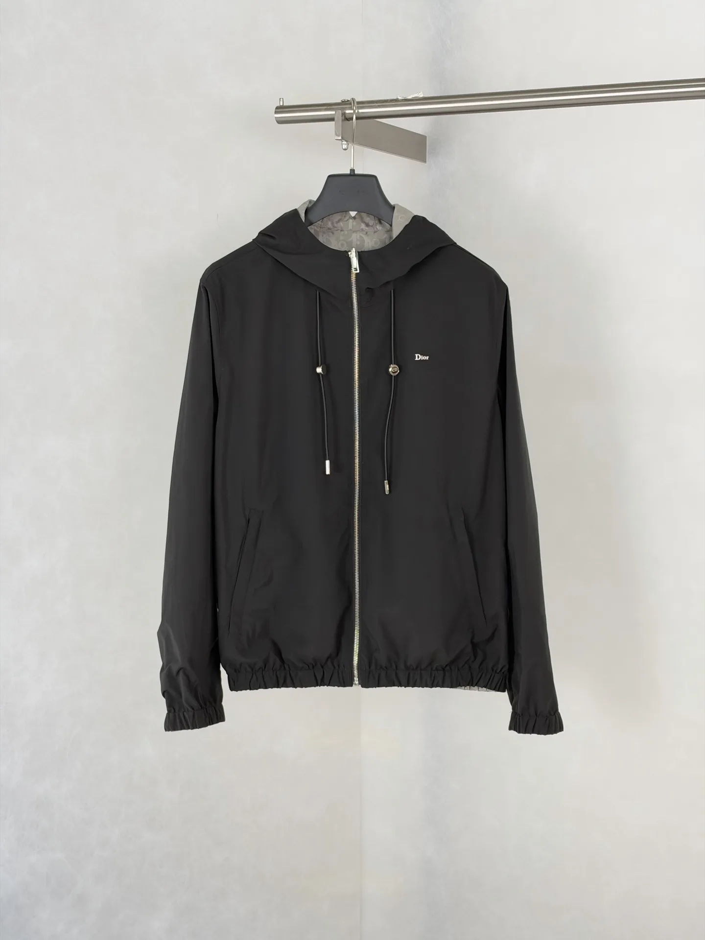 Oblique Jacquard Reversible Hooded Jacket D35520472 — view 4