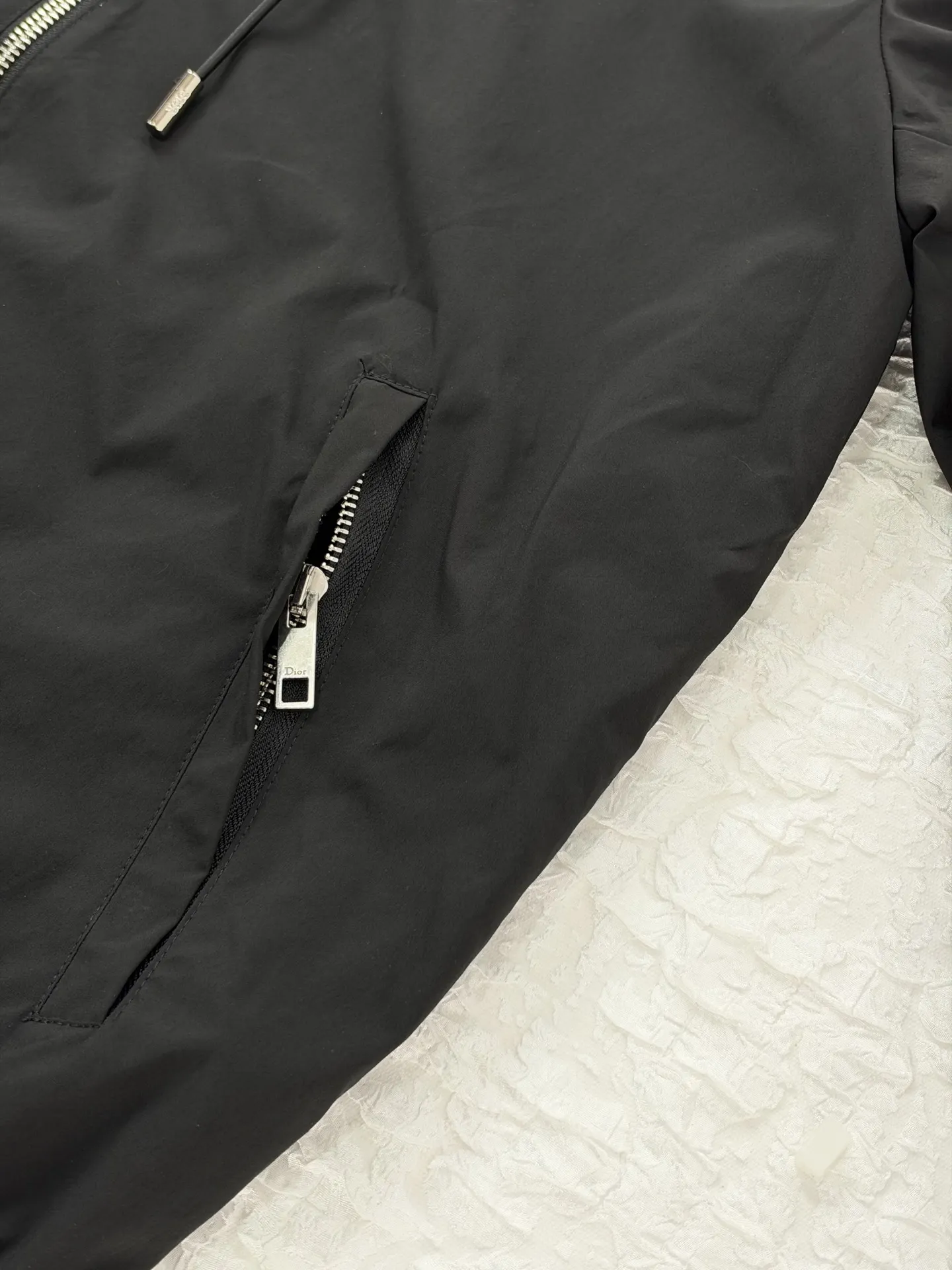 Oblique Jacquard Reversible Hooded Jacket D35520472 — view 10