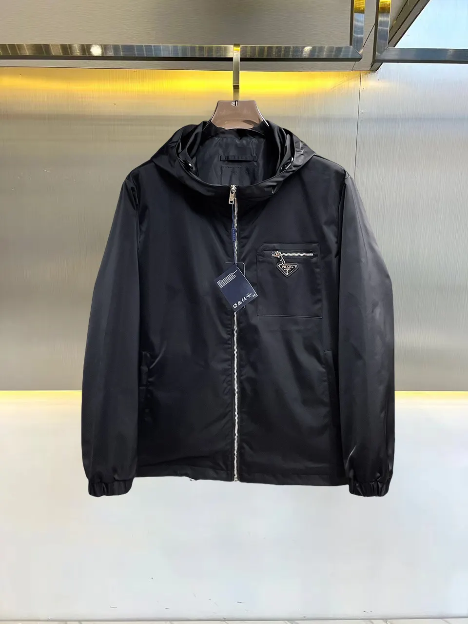 Logo-Appliquéd Hooded Shell Jacket D36015085