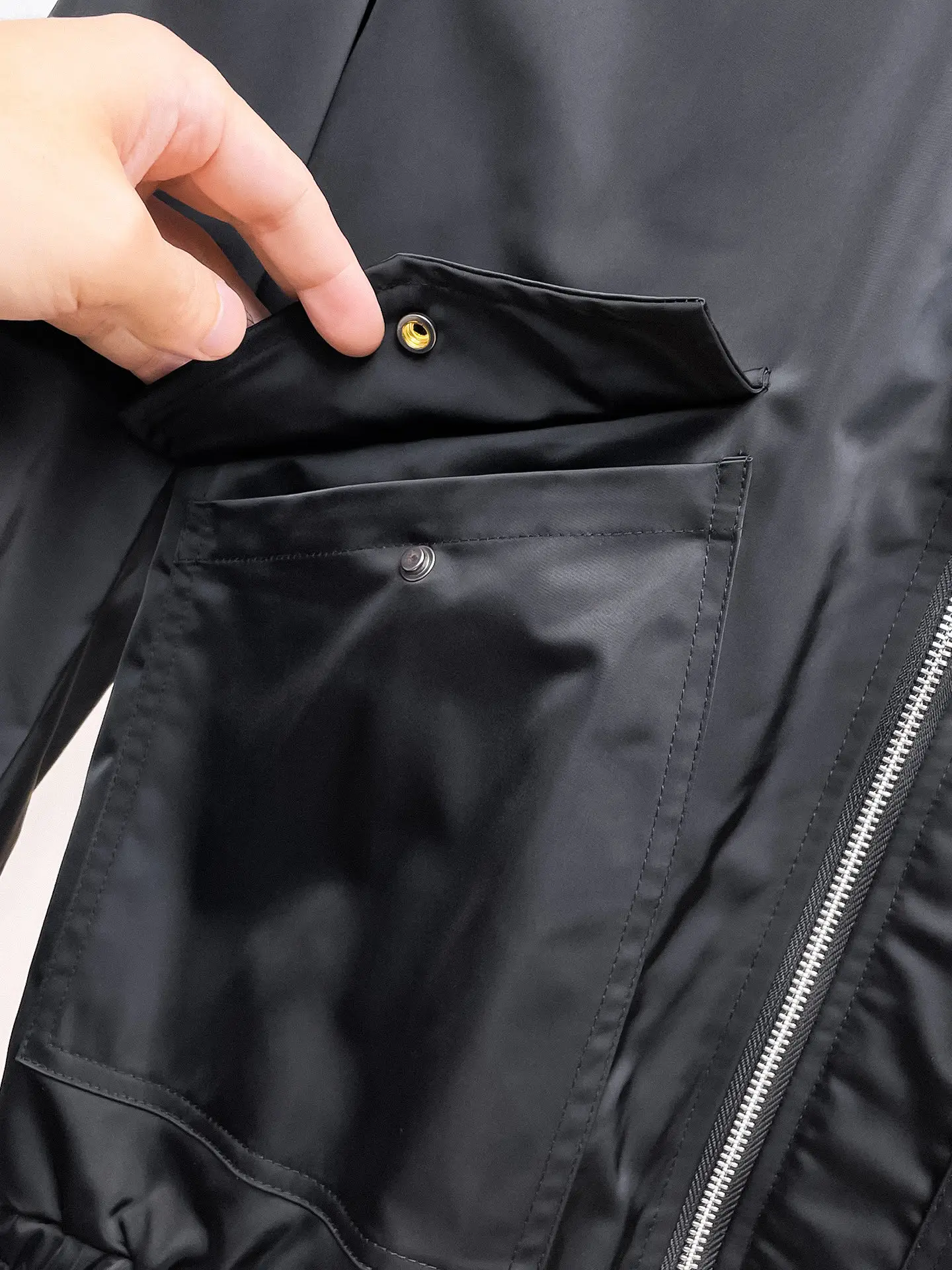 Logo-Appliquéd Re-Nylon Harrington Jacket D36015087 — view 8