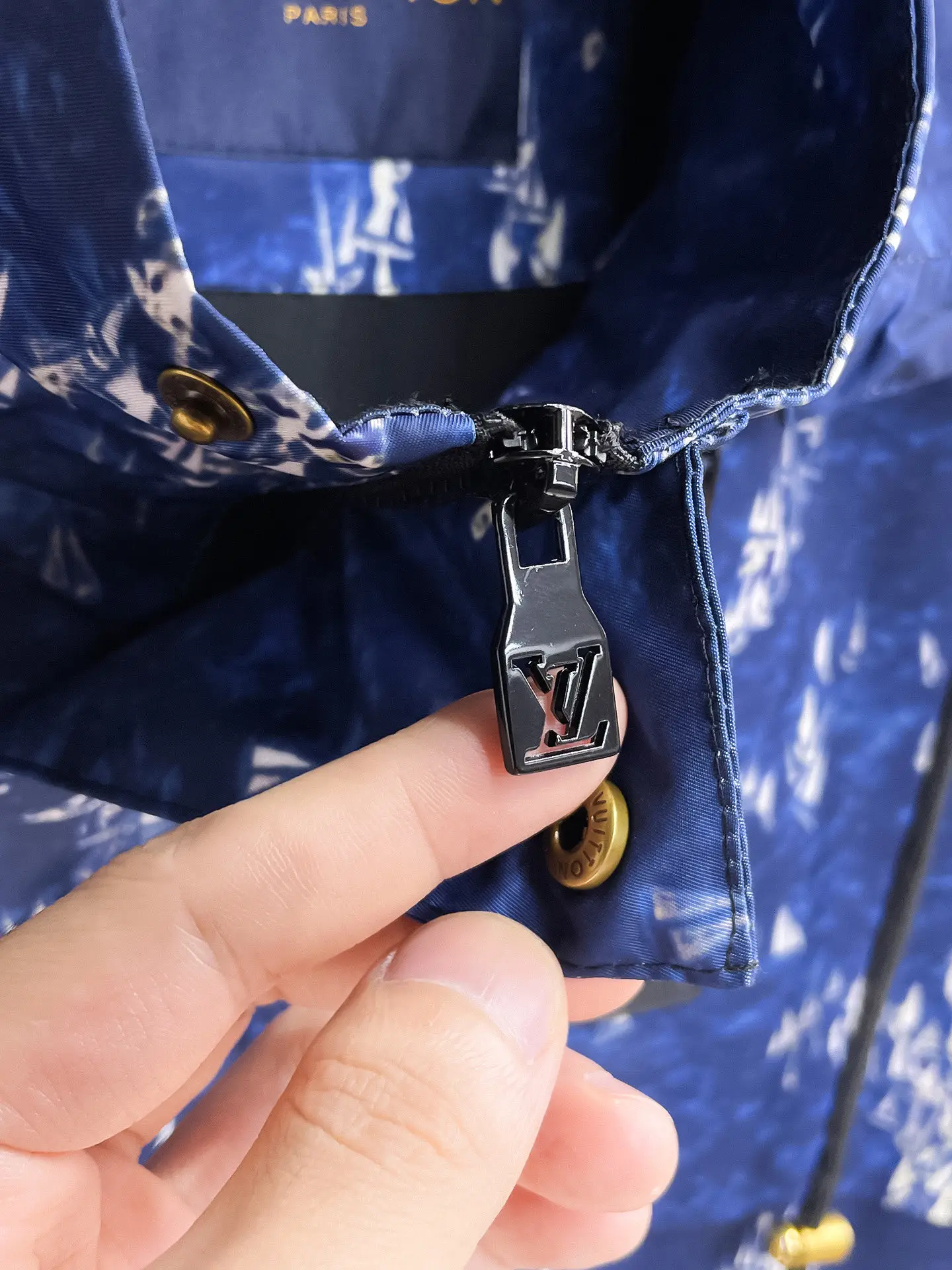Monogram Printed Hooded Windbreaker Jacket D36015086 — view 6