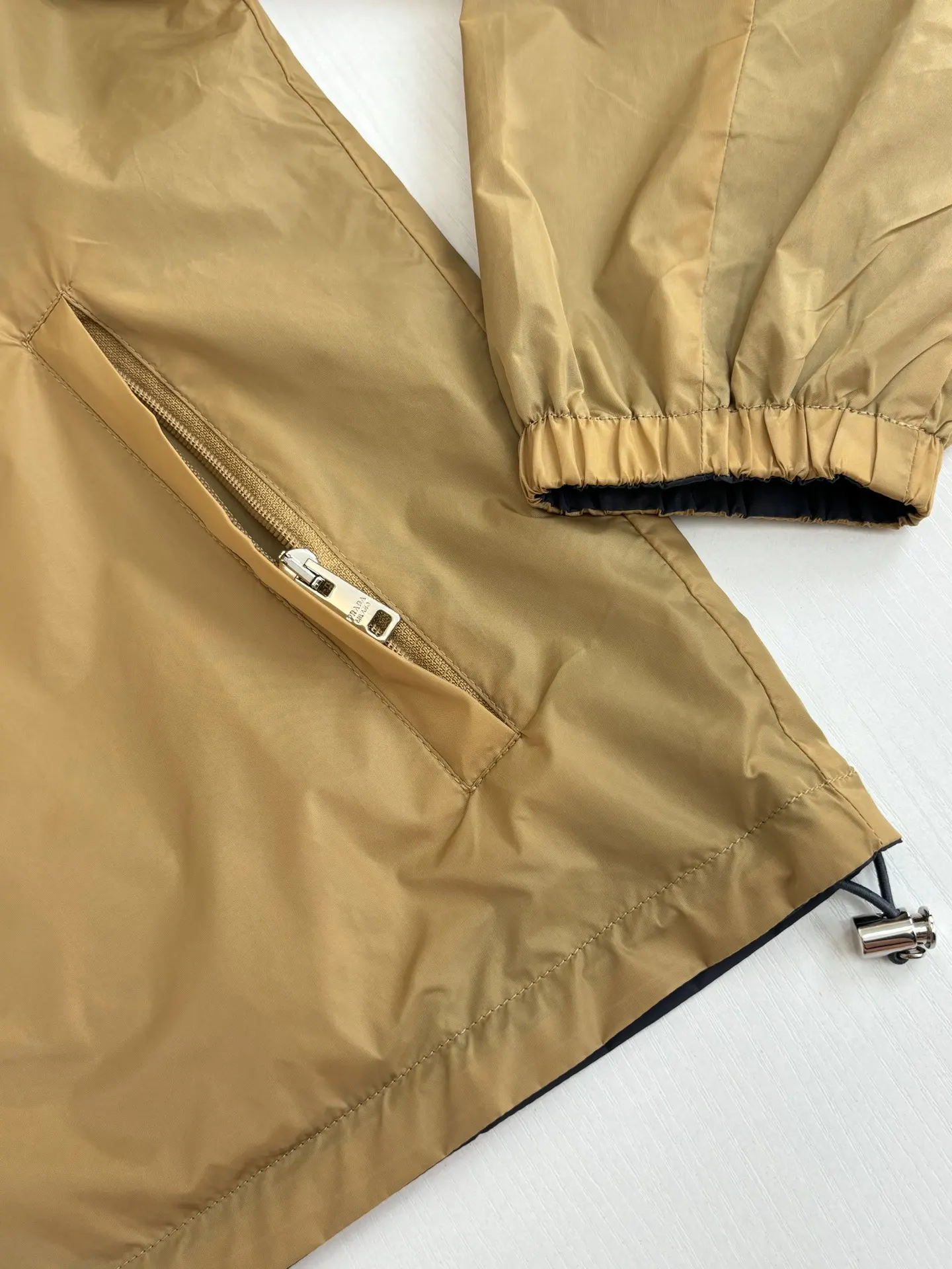 Re-Nylon Reversible Hooded Windbreaker D36018615 — view 8