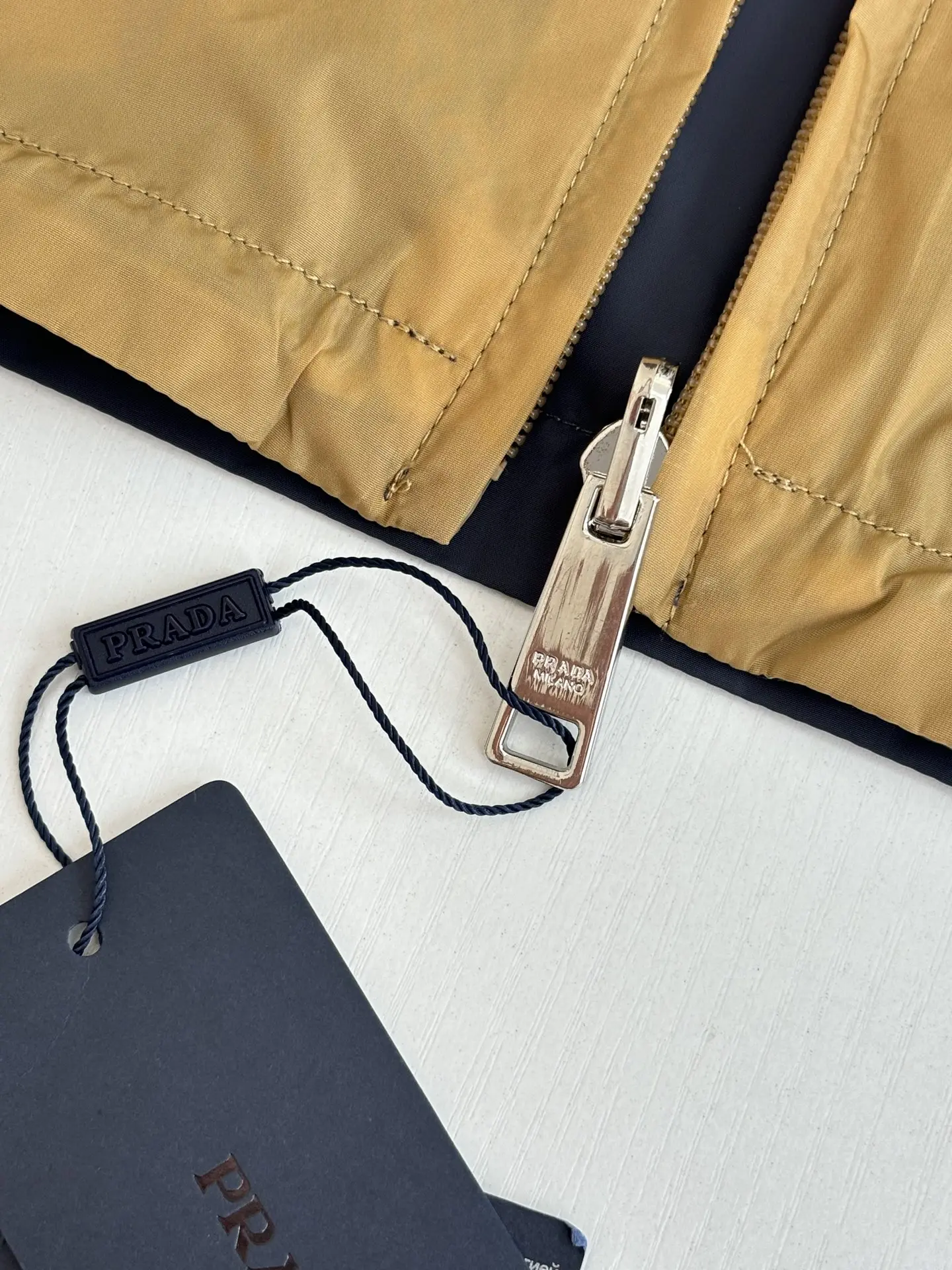 Re-Nylon Reversible Hooded Windbreaker D36018615 — view 9